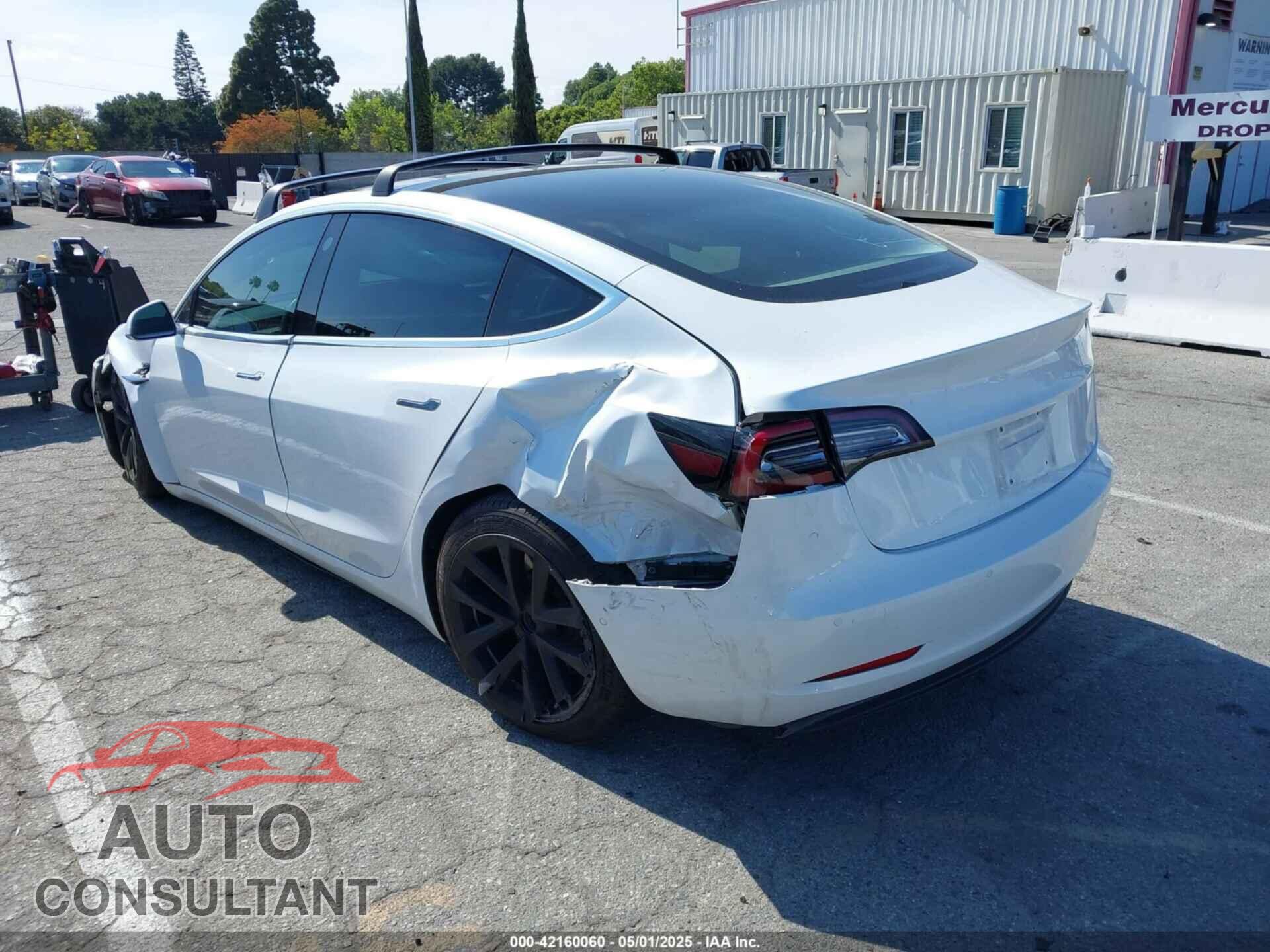 TESLA MODEL 3 2018 - 5YJ3E1EA4JF060176