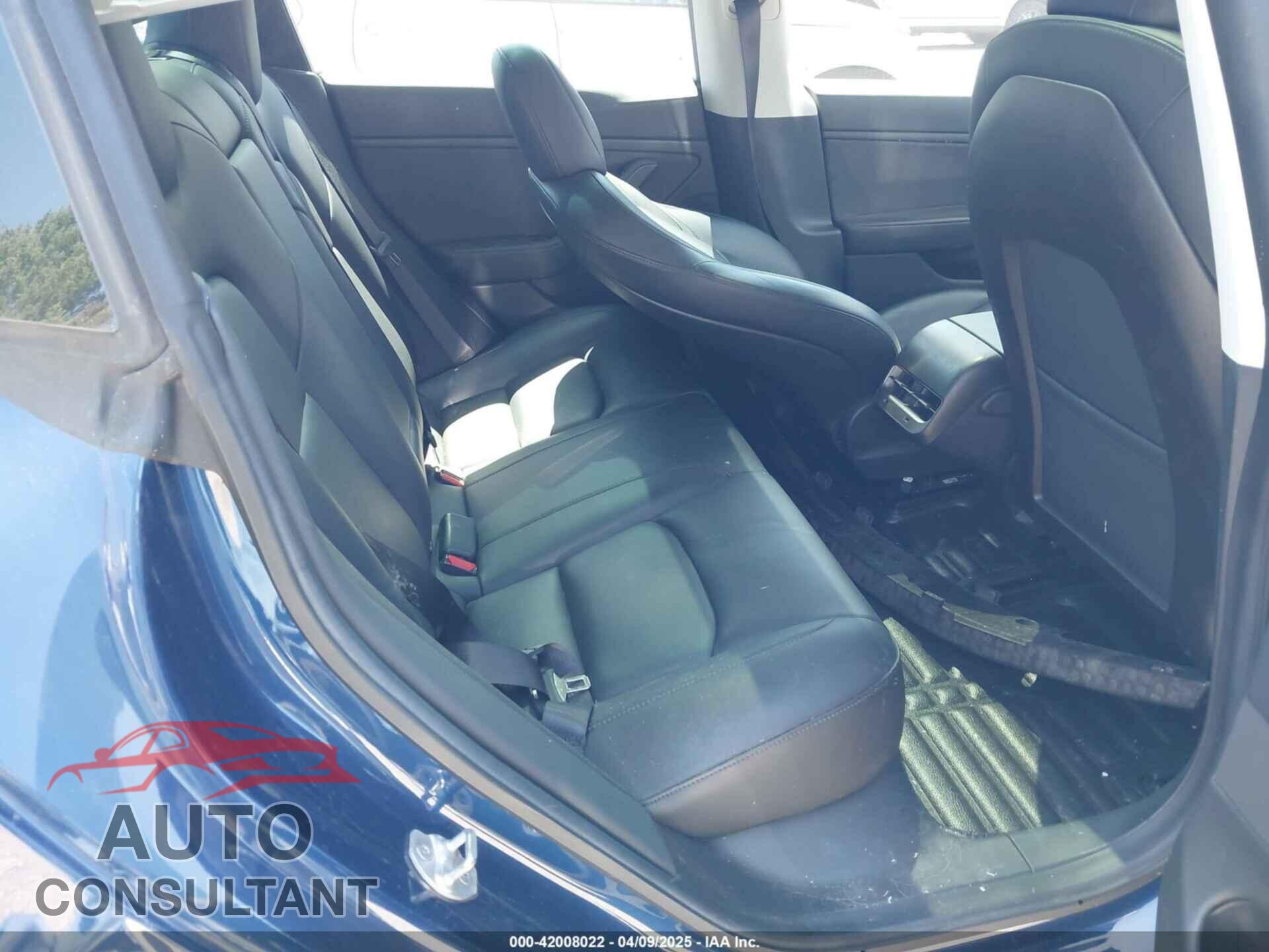 TESLA MODEL 3 2019 - 5YJ3E1EA5KF400906