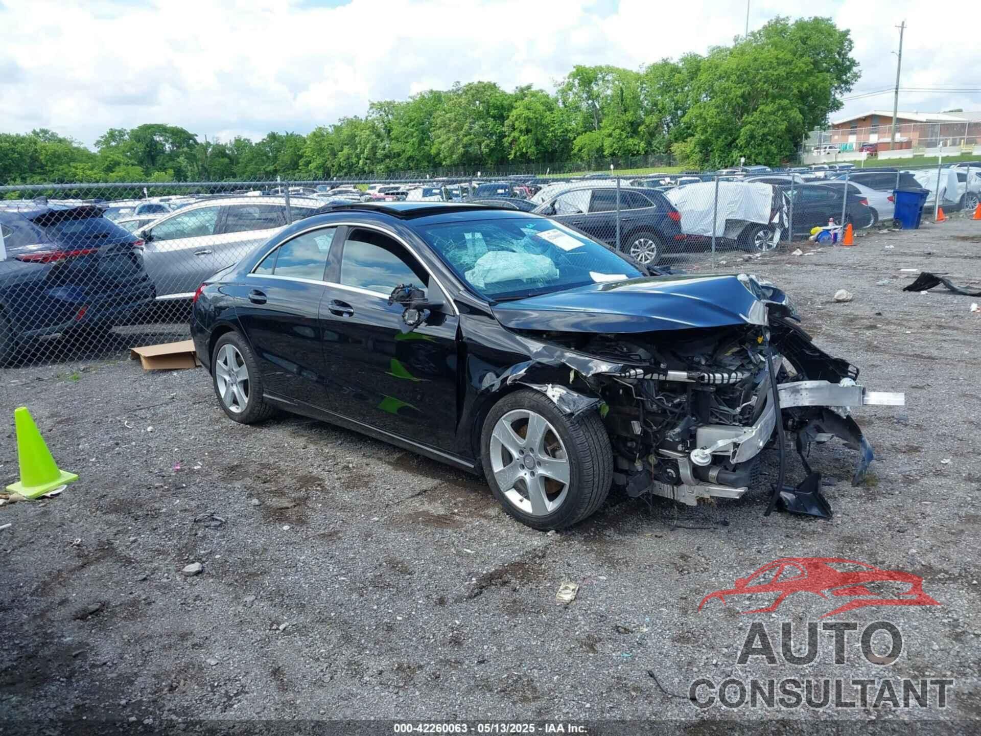MERCEDES-BENZ CLA 250 2015 - WDDSJ4EB2FN195107