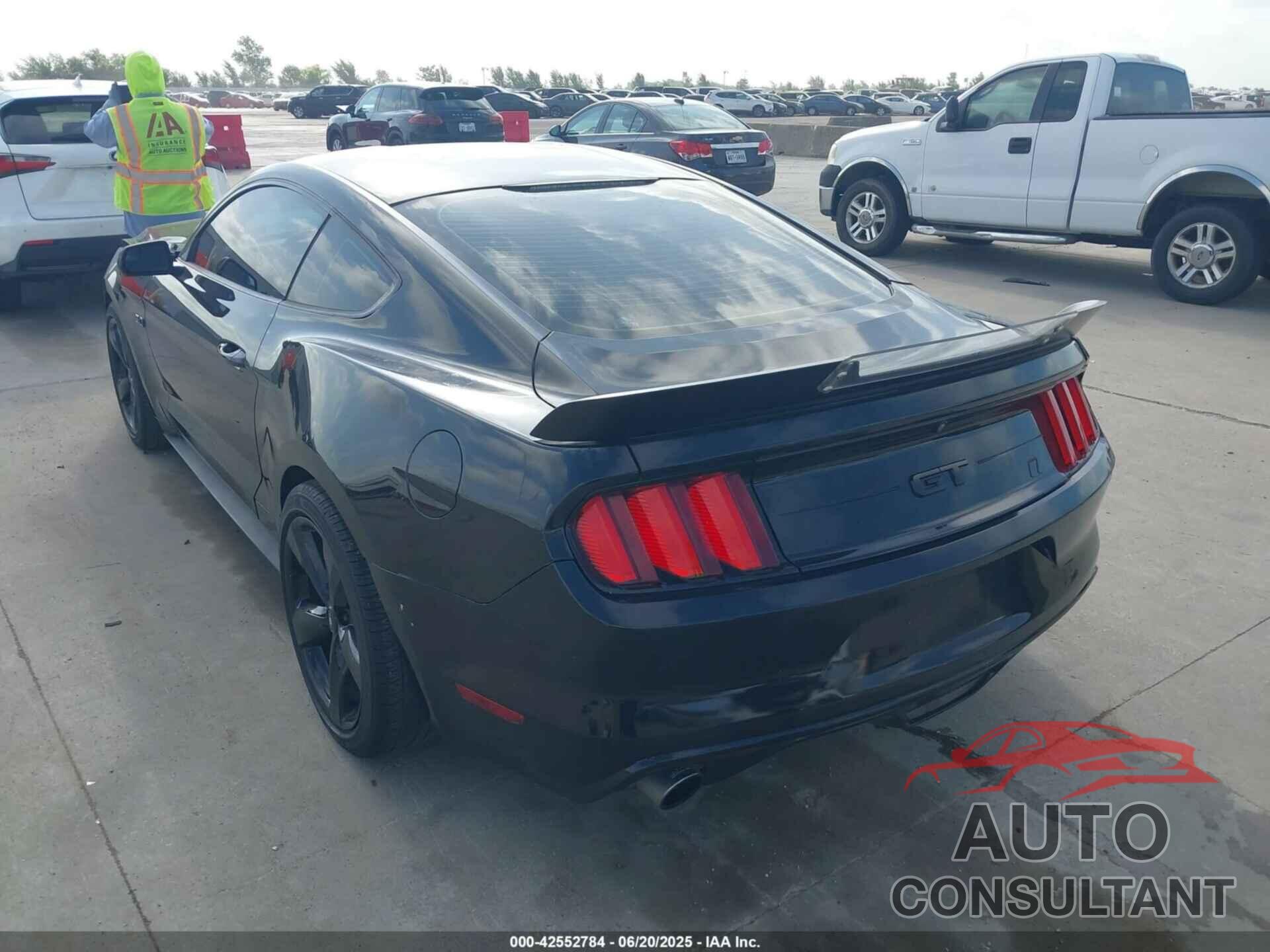 FORD MUSTANG 2015 - 1FA6P8TH3F5418205