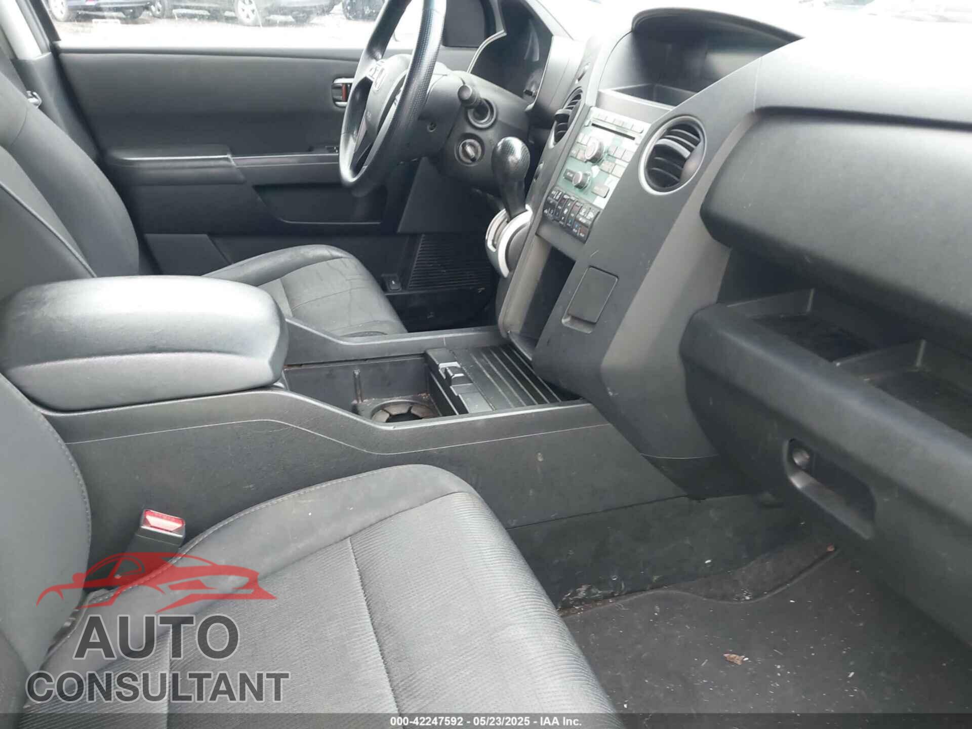 HONDA PILOT 2011 - 5FNYF4H44BB054941