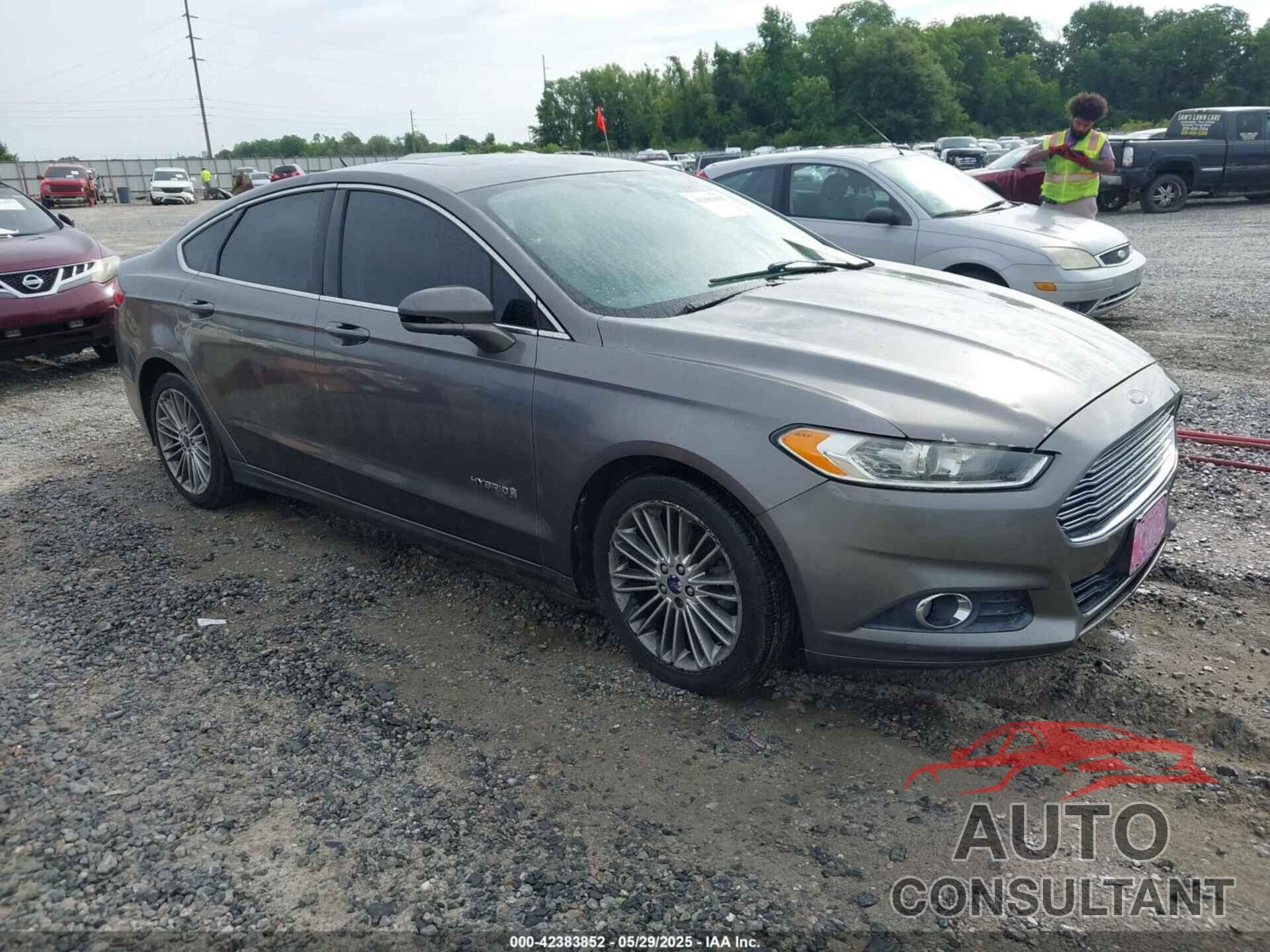 FORD FUSION HYBRID 2013 - 3FA6P0LU1DR315938