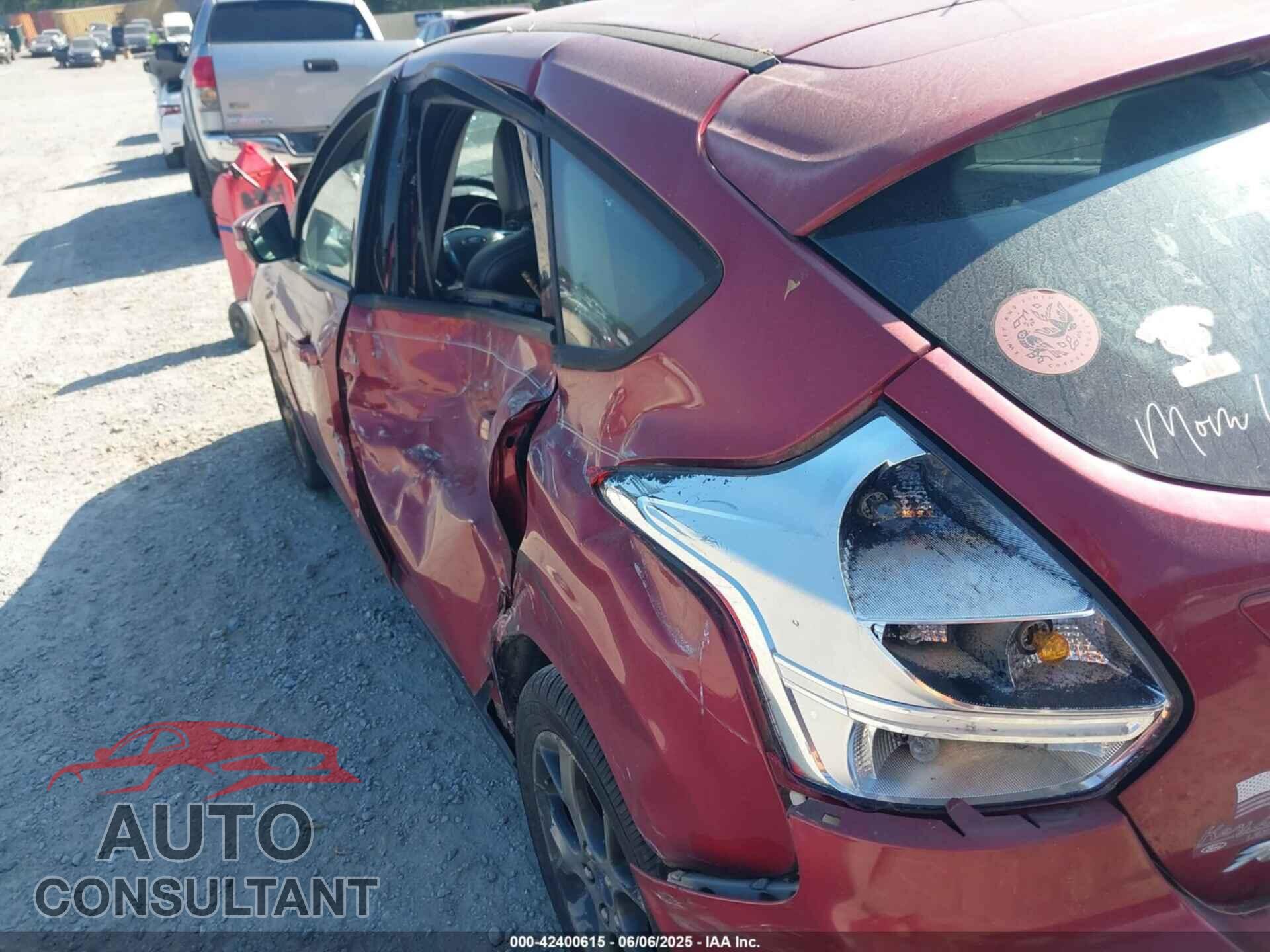 FORD FOCUS 2014 - 1FADP3K27EL180358