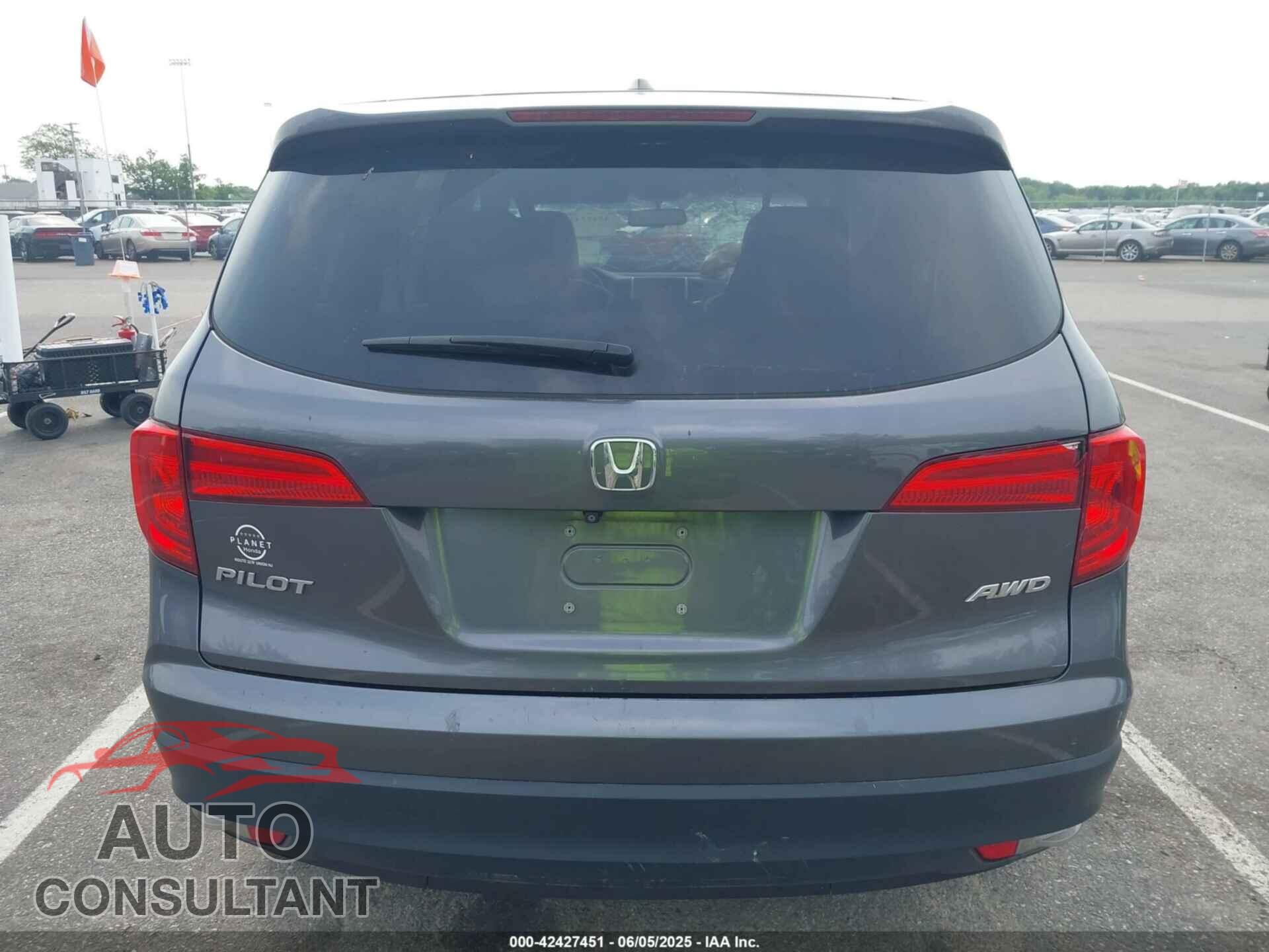 HONDA PILOT 2018 - 5FNYF6H53JB053797