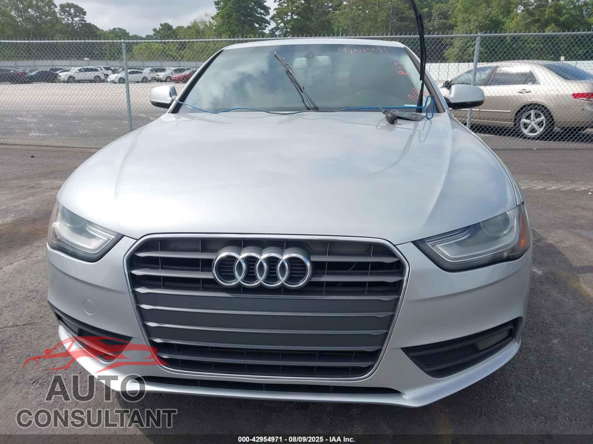 AUDI A4 2013 - WAUEFAFL2DA045482