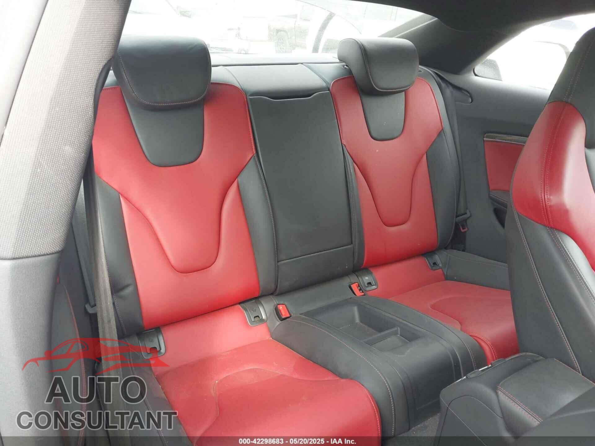 AUDI S5 2014 - WAUVGAFR8EA033713