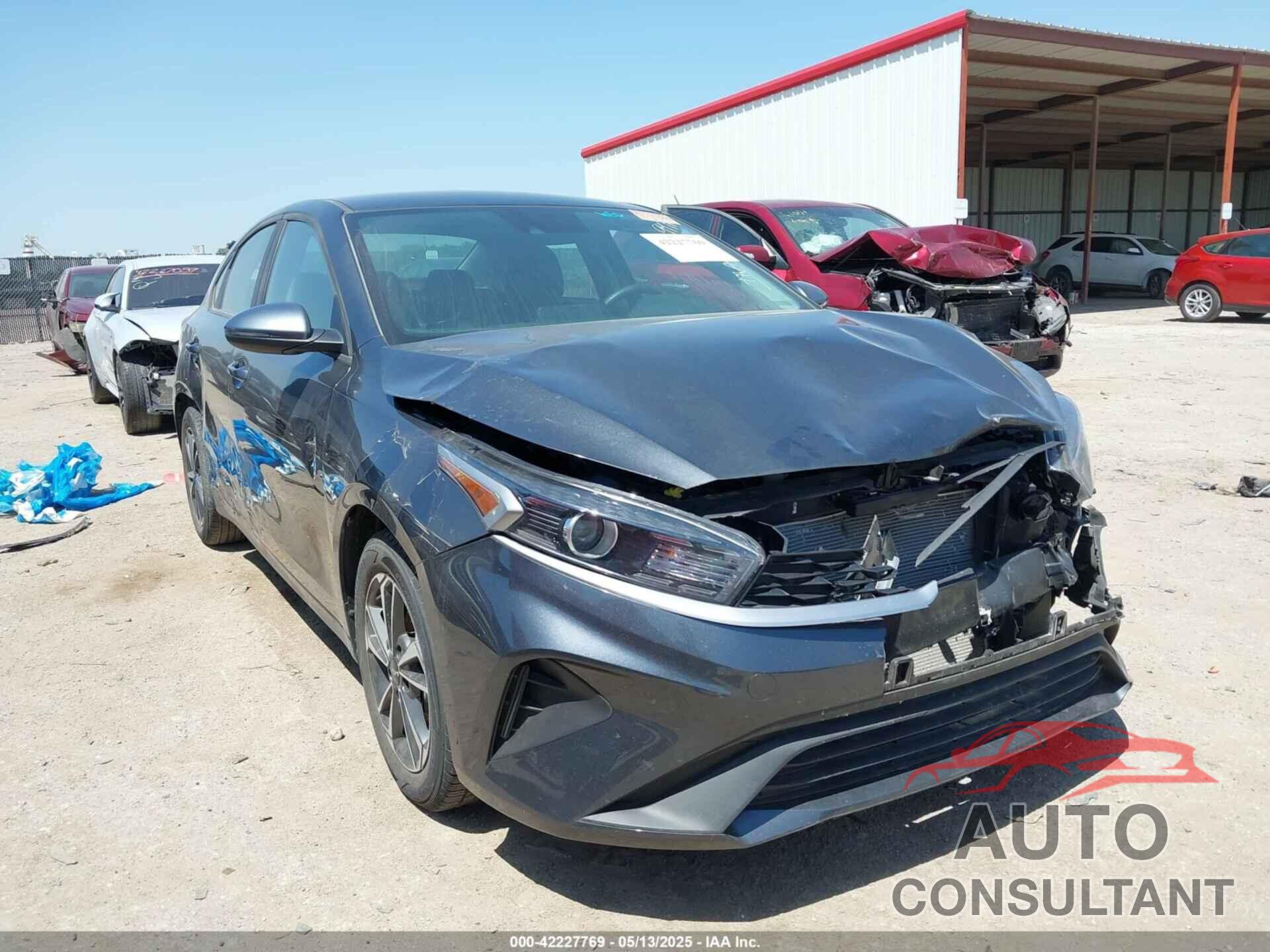 KIA FORTE 2024 - 3KPF24AD5RE799971