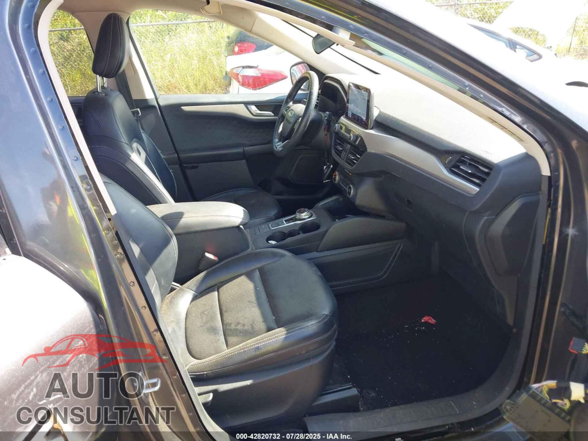FORD ESCAPE 2020 - 1FMCU0H65LUA76218