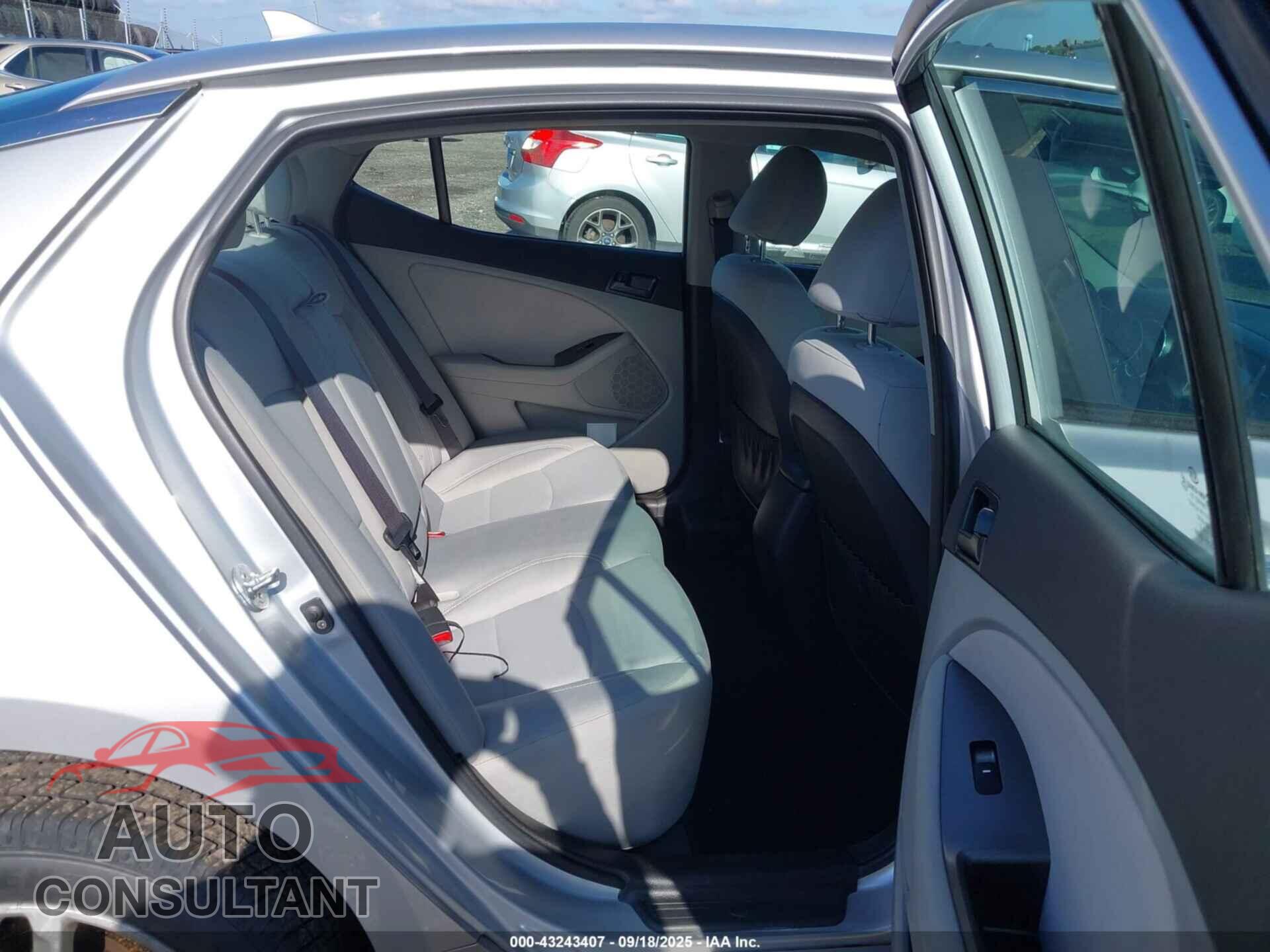 KIA OPTIMA 2012 - KNAGM4A74C5284551