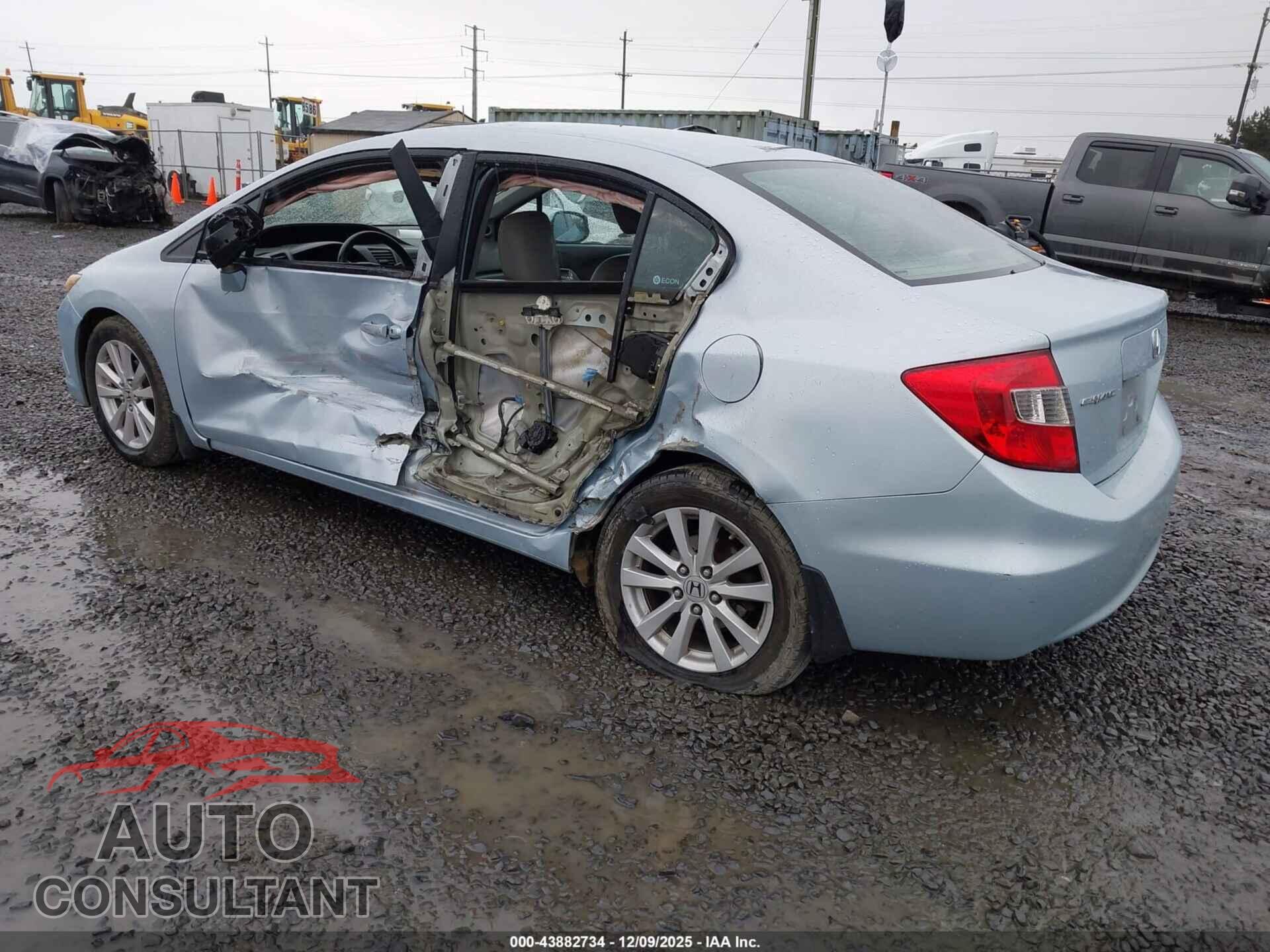 HONDA CIVIC 2012 - 2HGFB2F94CH555489