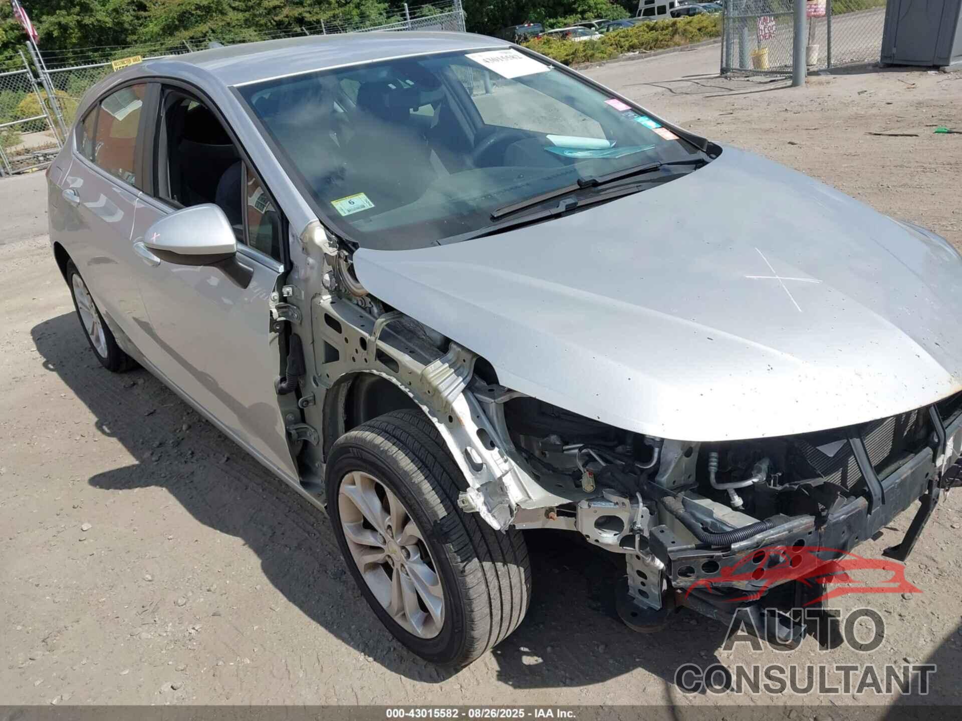 CHEVROLET CRUZE 2019 - 3G1BE6SM9KS524149