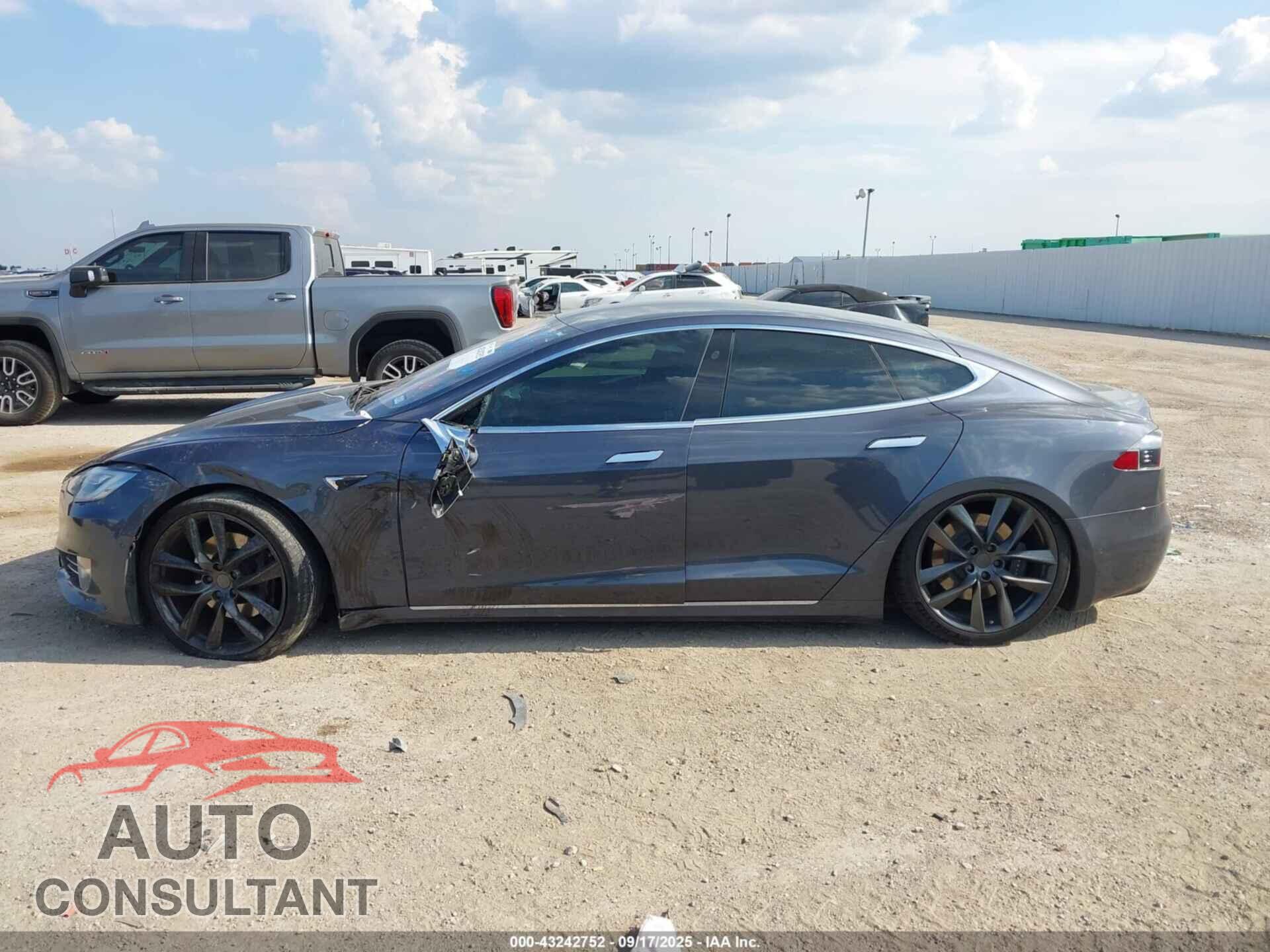 TESLA MODEL S 2018 - 5YJSA1E28JF259389
