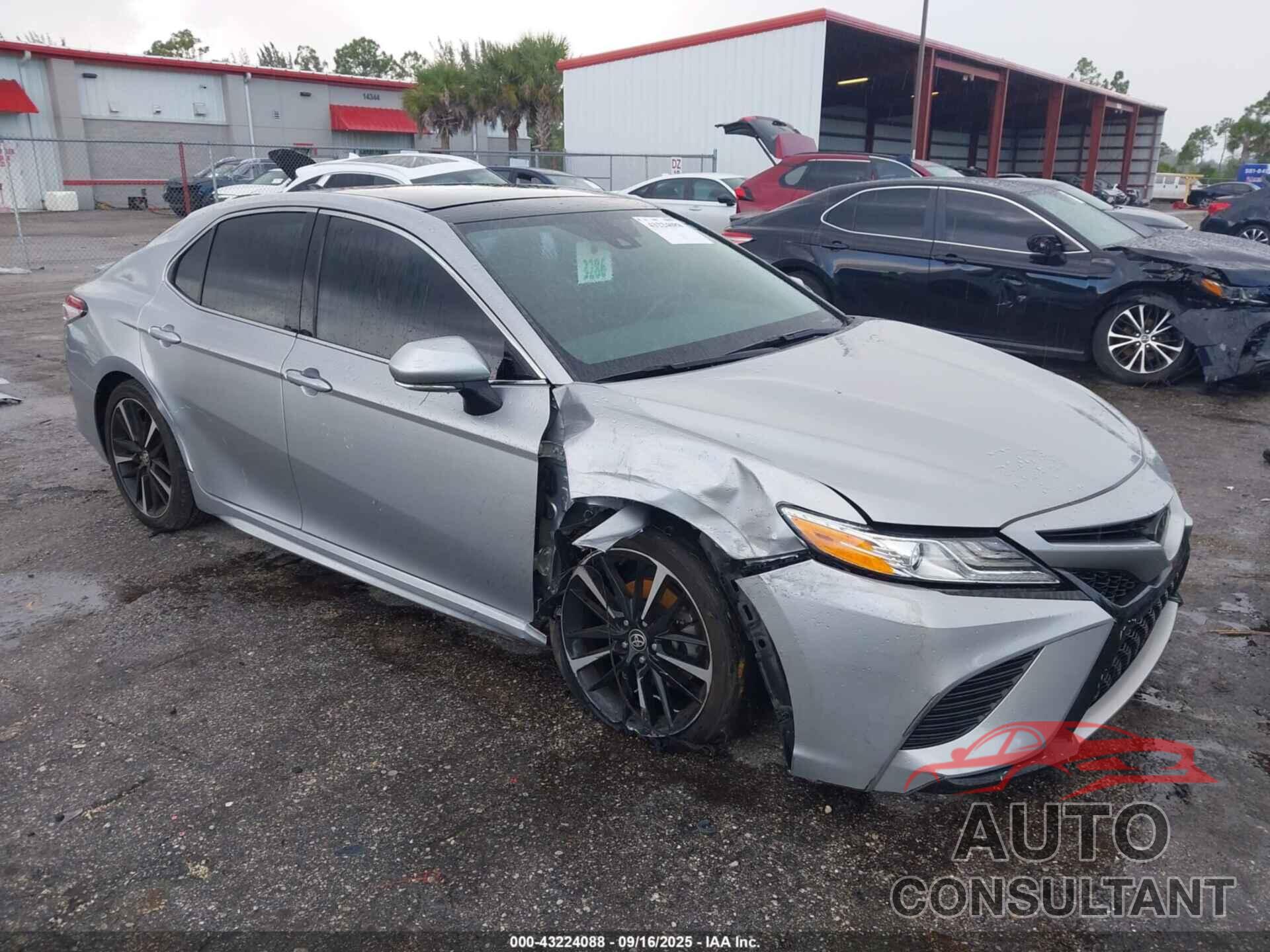 TOYOTA CAMRY 2020 - 4T1K61AK1LU377328