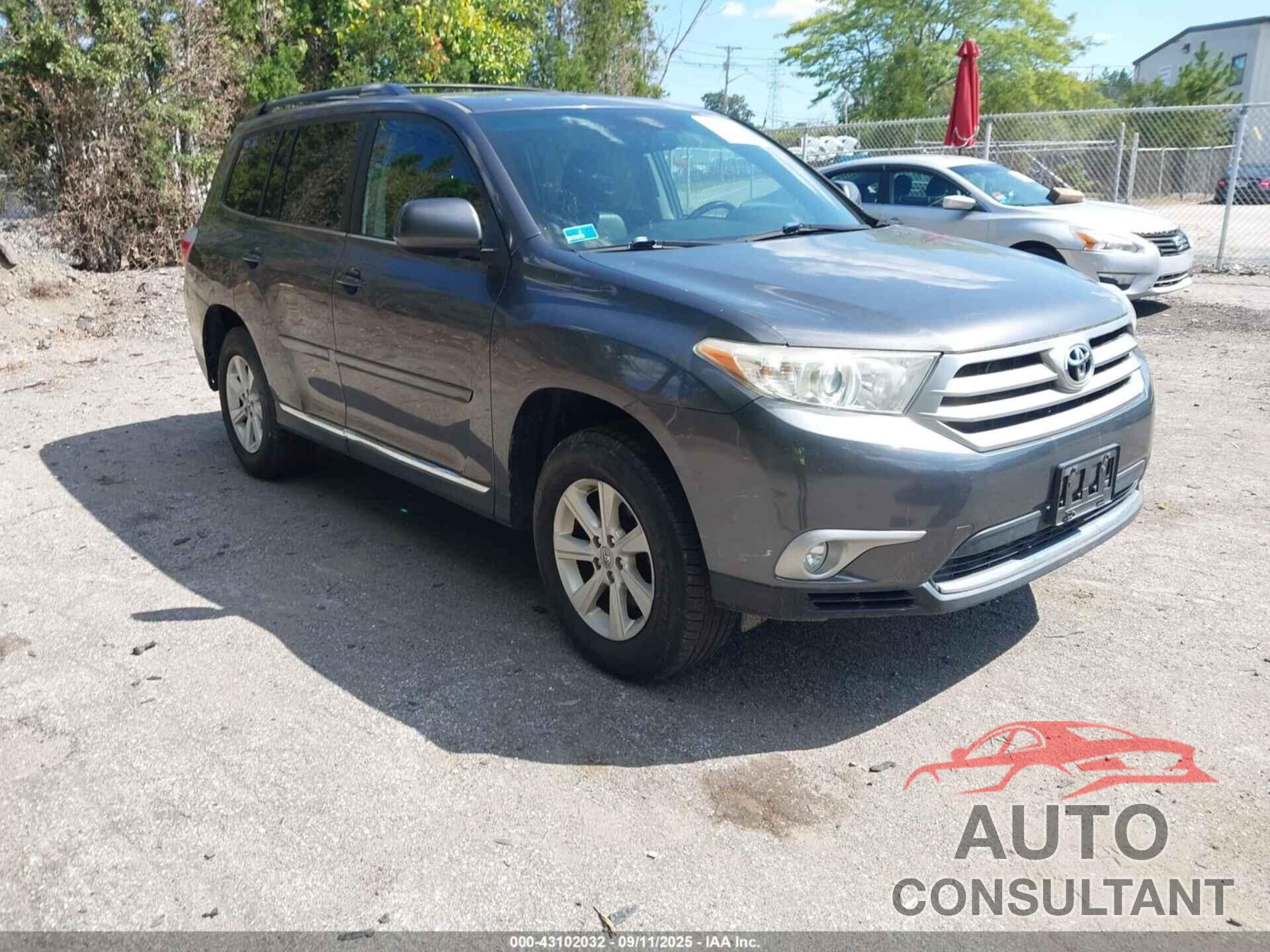 TOYOTA HIGHLANDER 2011 - 5TDBK3EH1BS083666