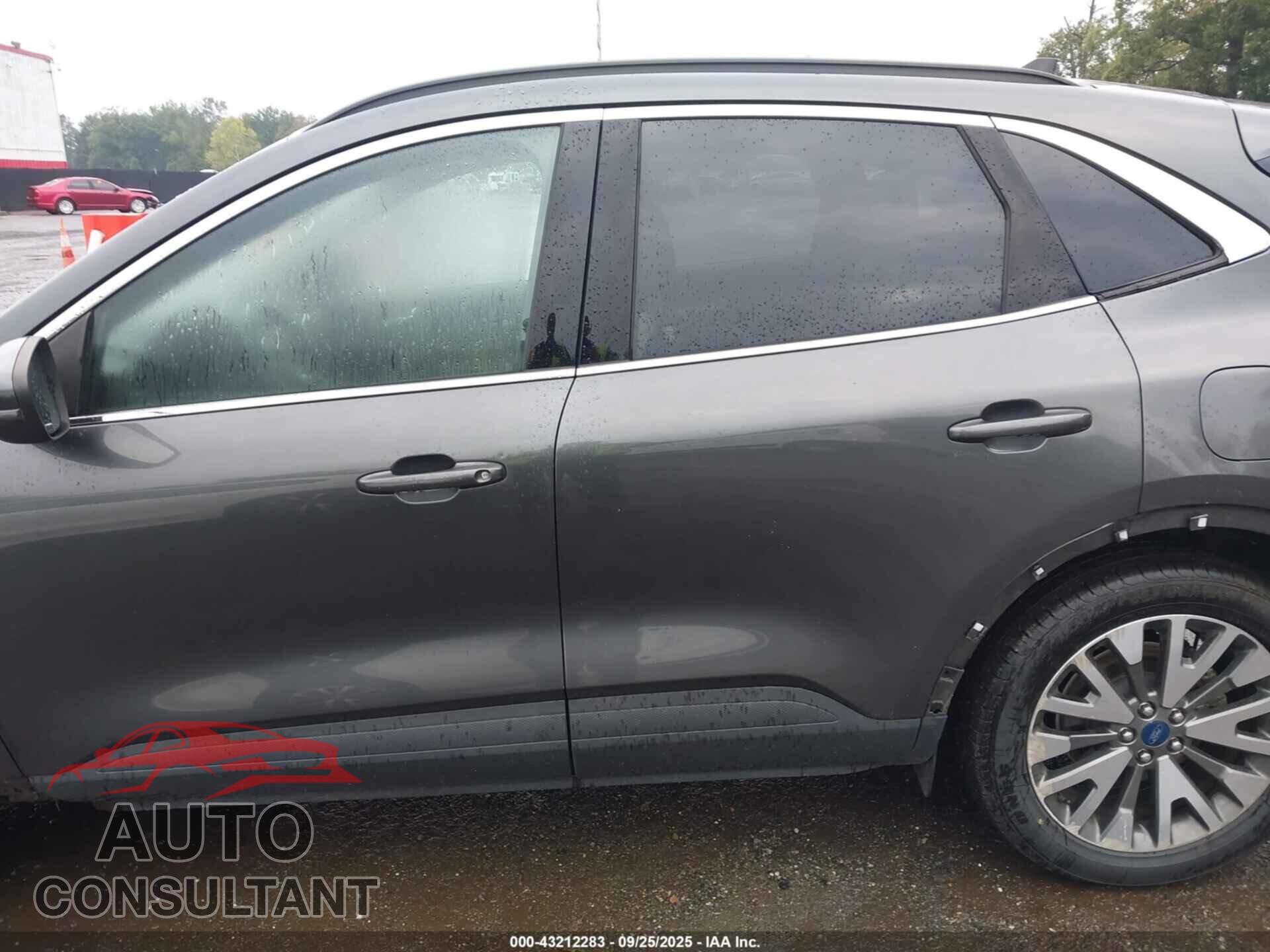 FORD ESCAPE 2020 - 1FMCU9J90LUA58637