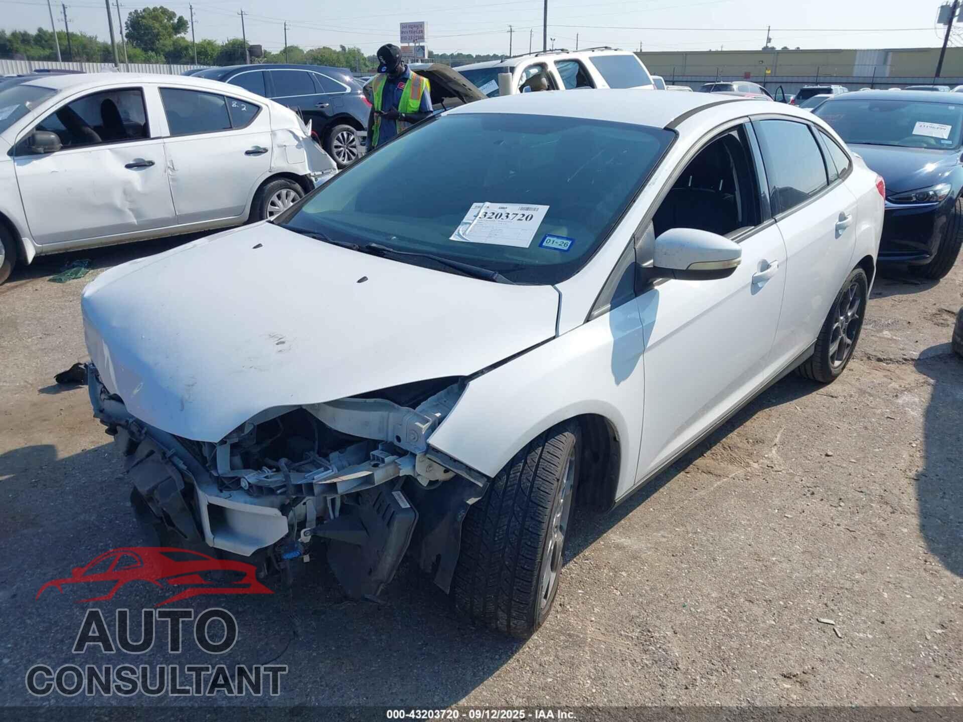 FORD FOCUS 2014 - 1FADP3F20EL357570