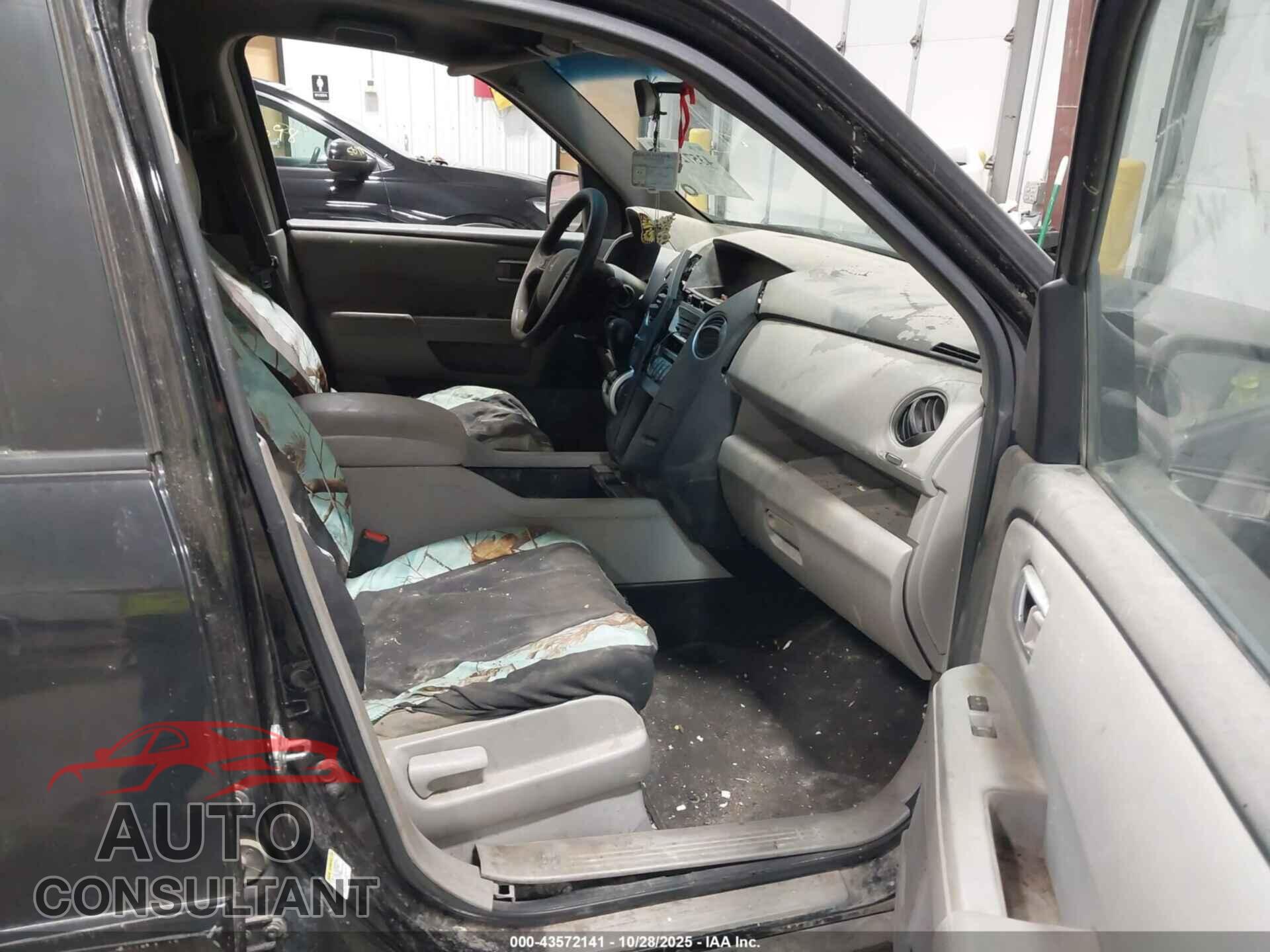 HONDA PILOT 2011 - 5FNYF4H46BB014571