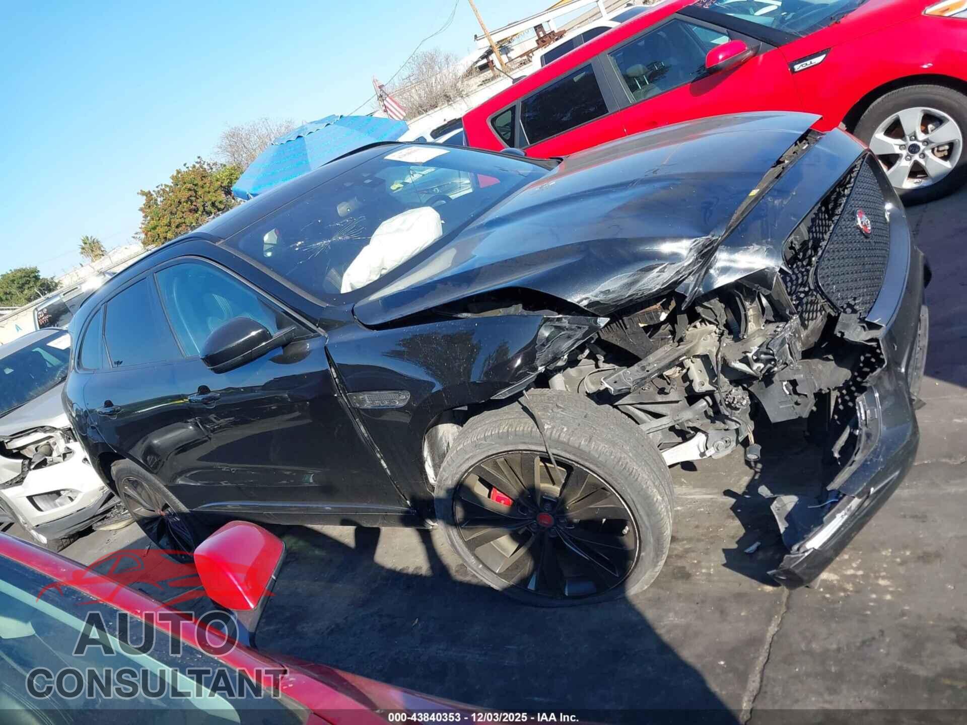 JAGUAR F-PACE 2017 - SADCM2BV1HA079064