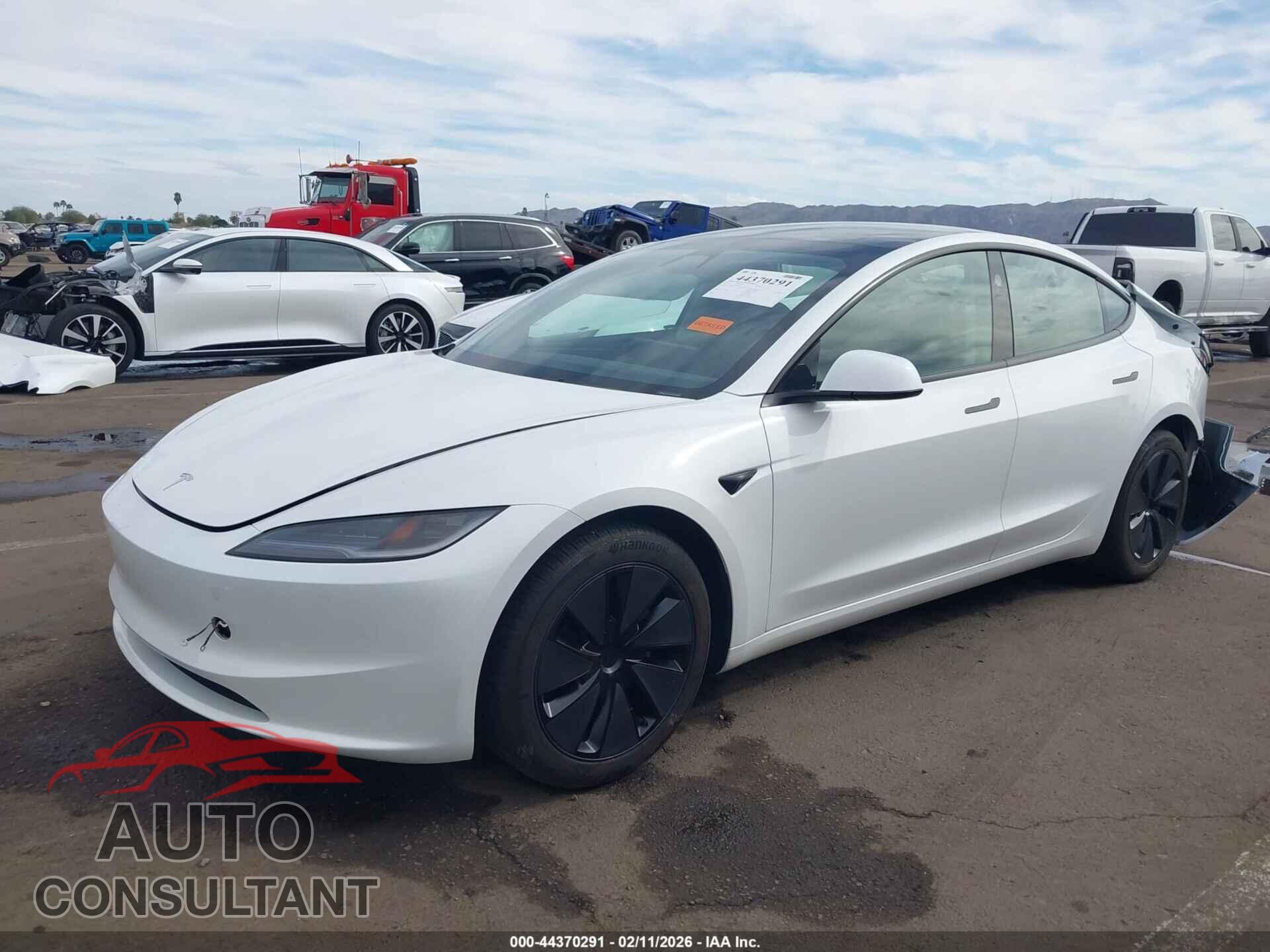 TESLA MODEL 3 2024 - 5YJ3E1EB5RF818367