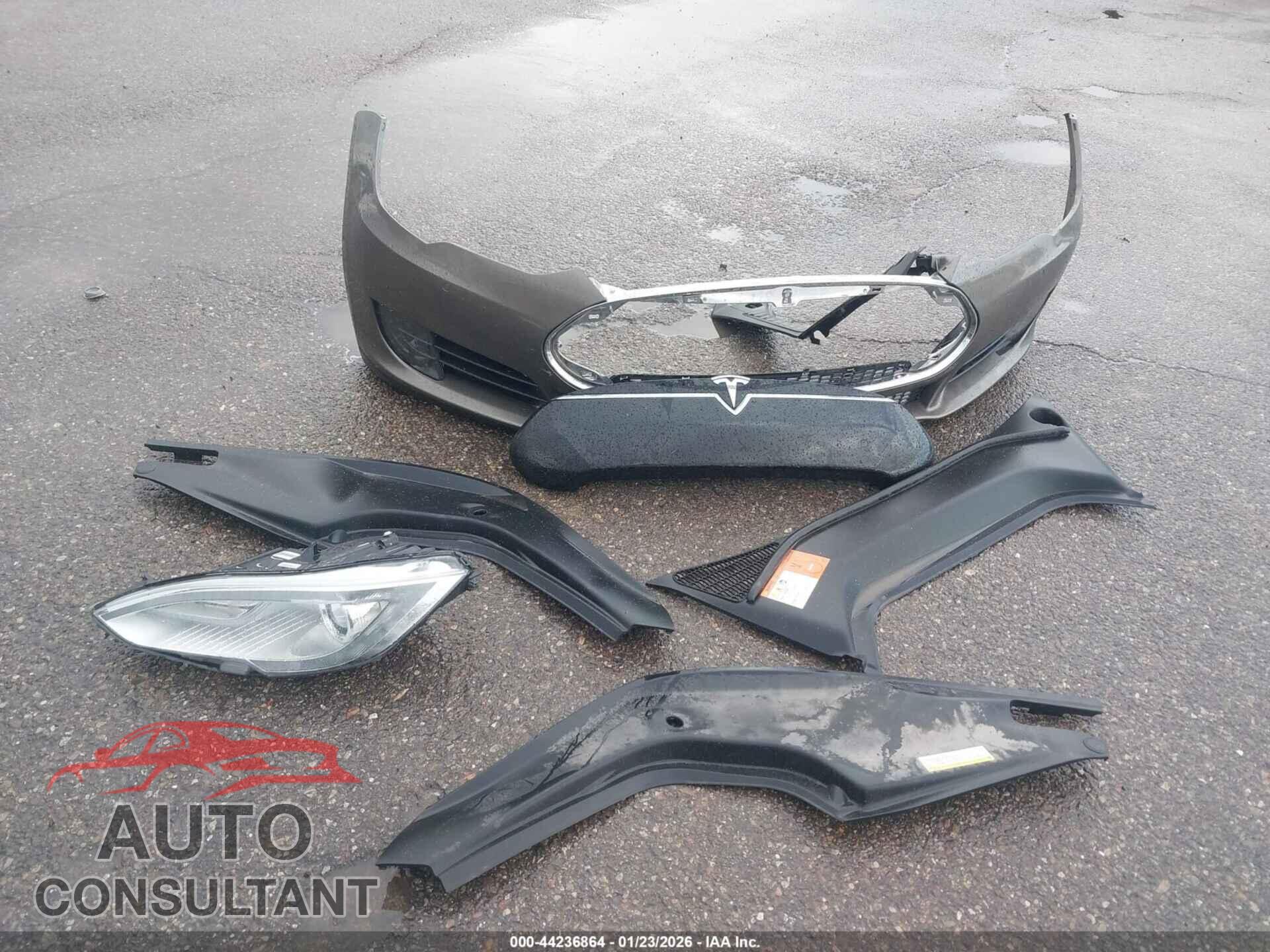 TESLA MODEL S 2015 - 5YJSA1S24FF088071