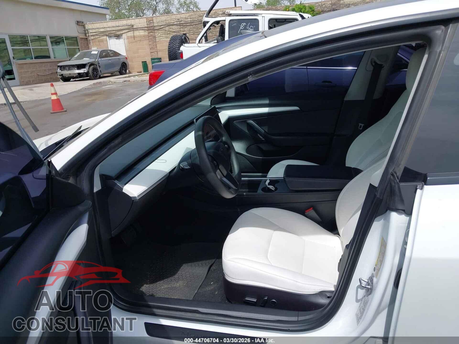 TESLA MODEL 3 2021 - 5YJ3E1EA9MF018638