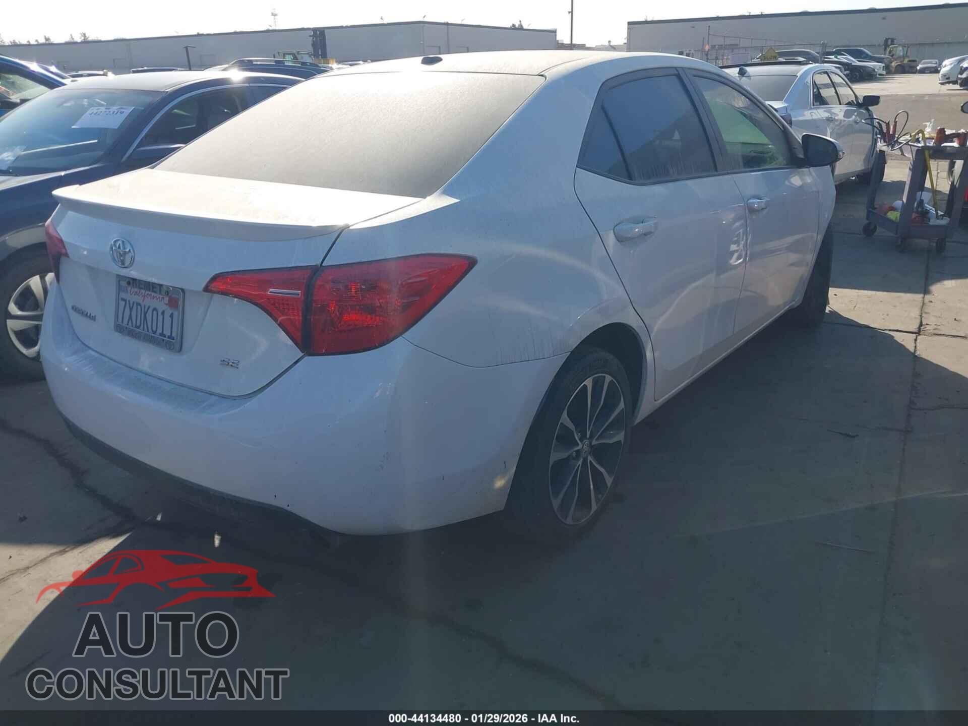 TOYOTA COROLLA 2017 - 5YFBURHEXHP606859