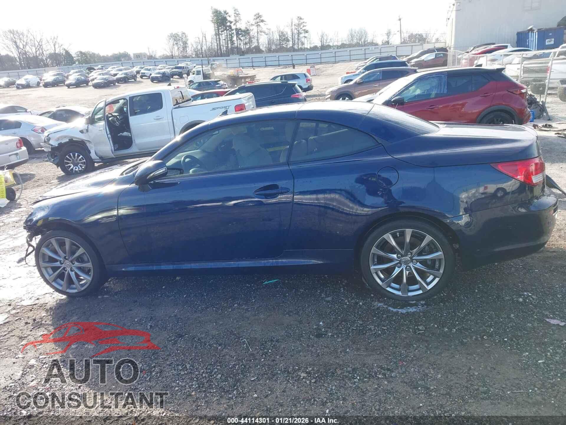 LEXUS IS 250C 2013 - JTHFF2C25D2528546