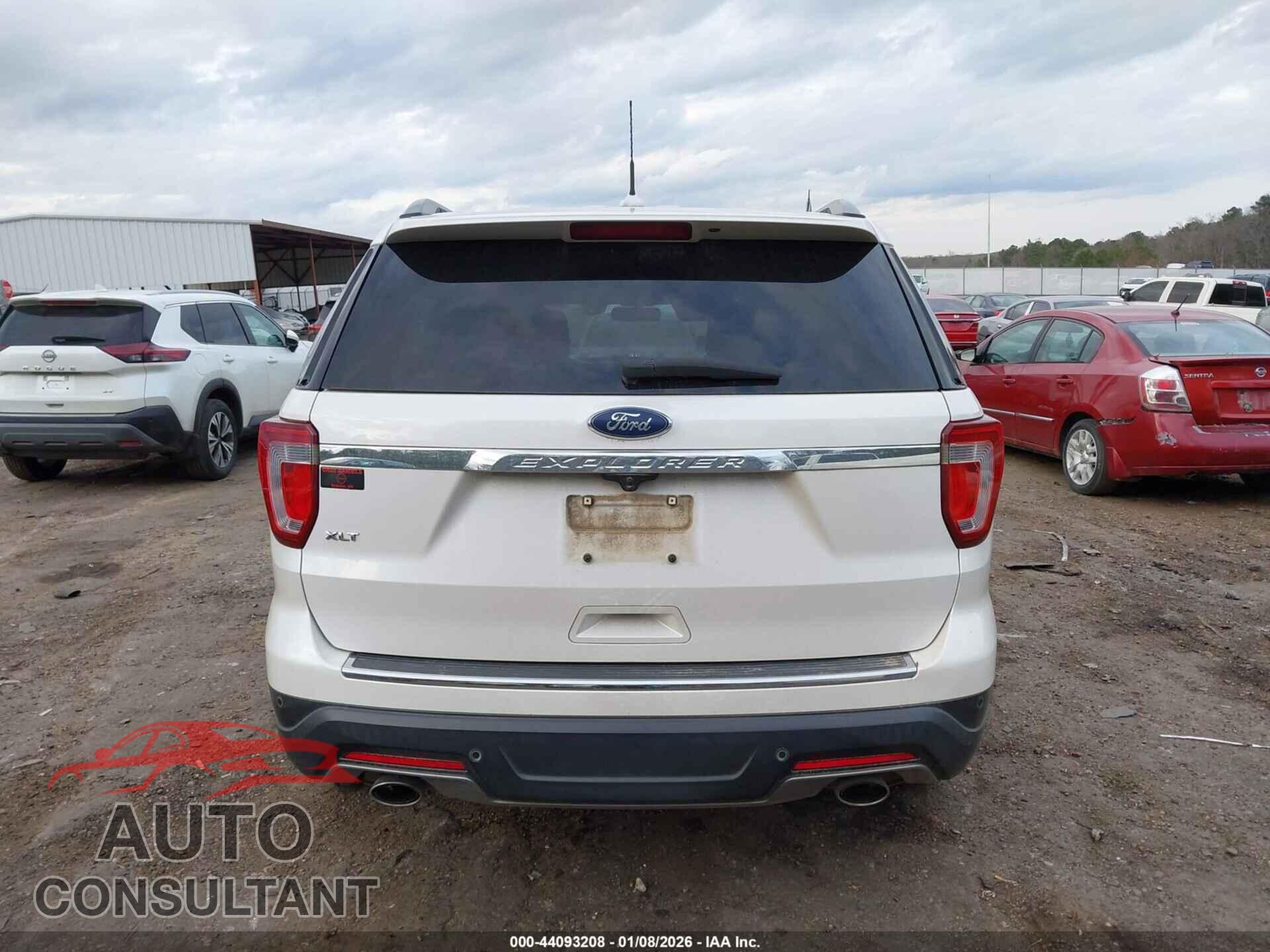 FORD EXPLORER 2018 - 1FM5K7D81JGB75127