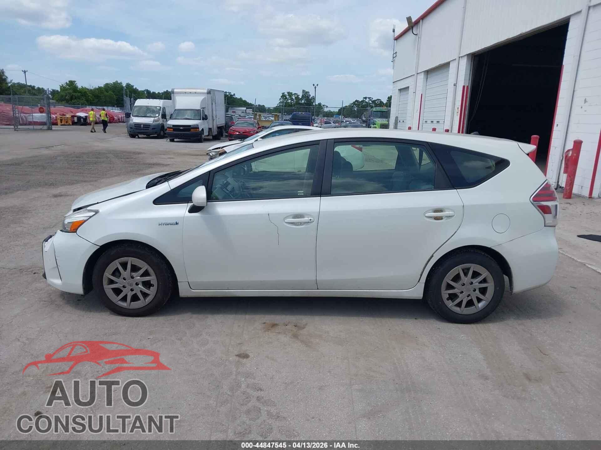 TOYOTA PRIUS V 2016 - JTDZN3EU2GJ051168