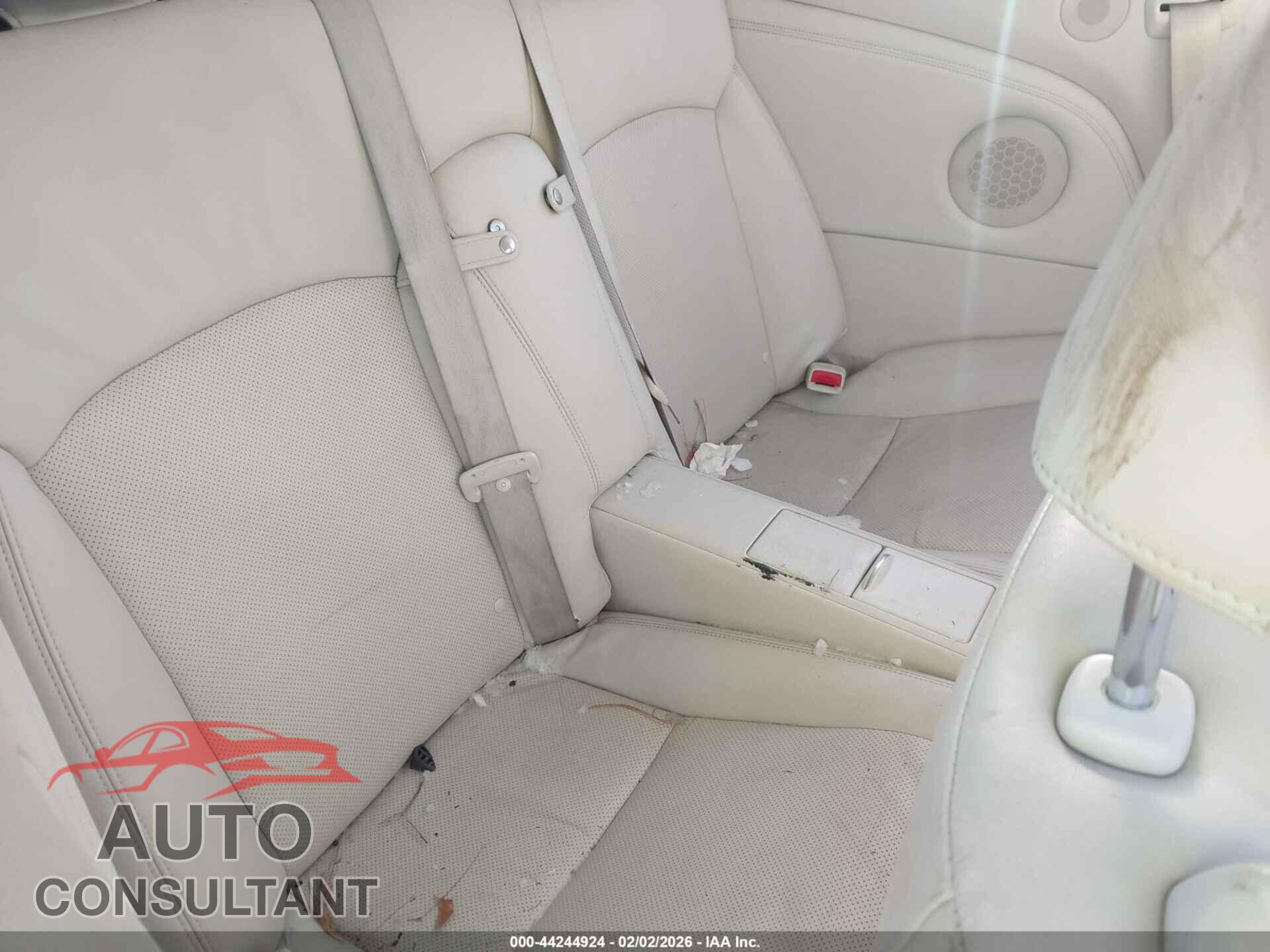 LEXUS IS 250C 2010 - JTHFF2C23A2506377