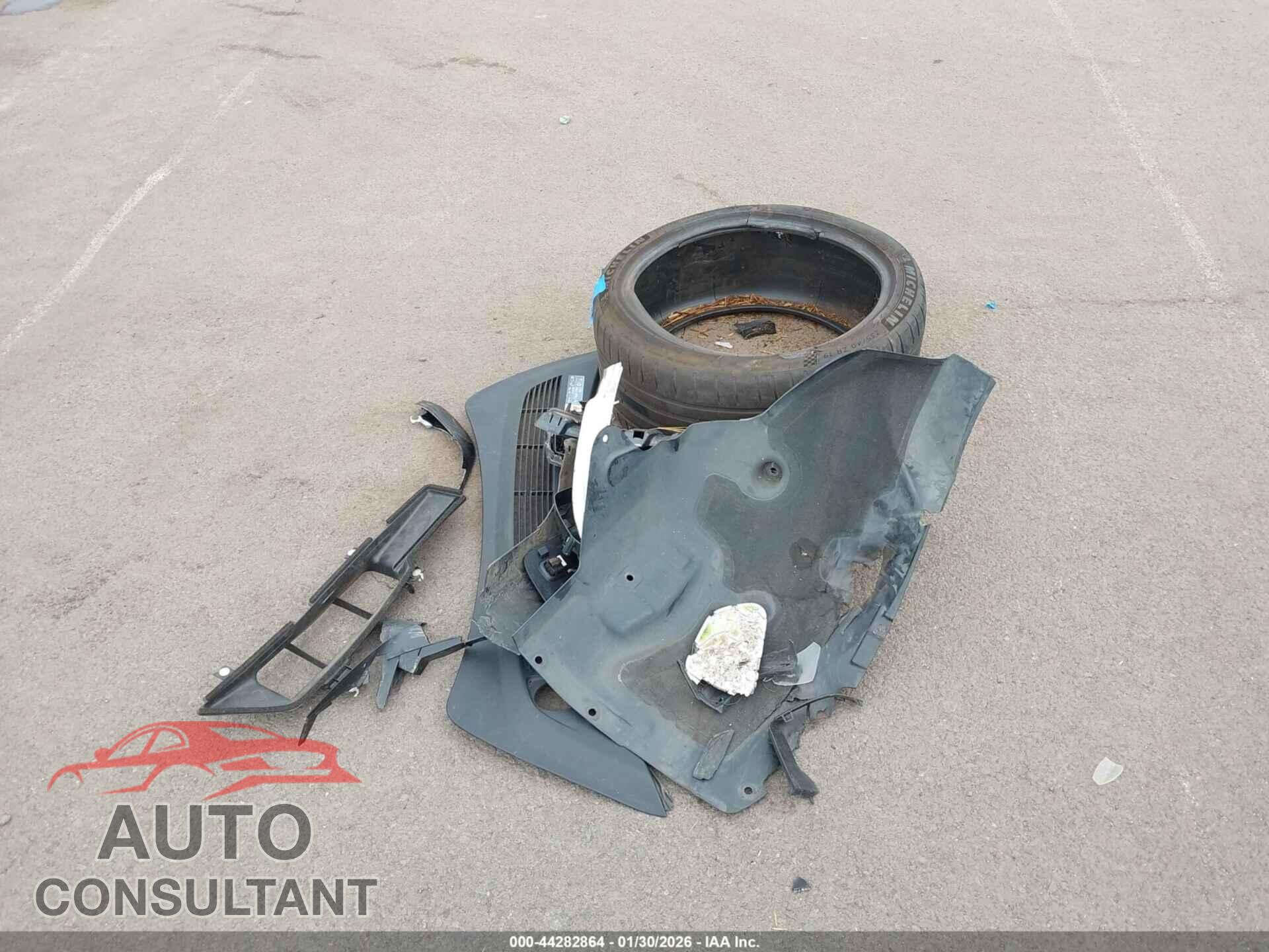TESLA MODEL 3 2018 - 5YJ3E1EB2JF054921