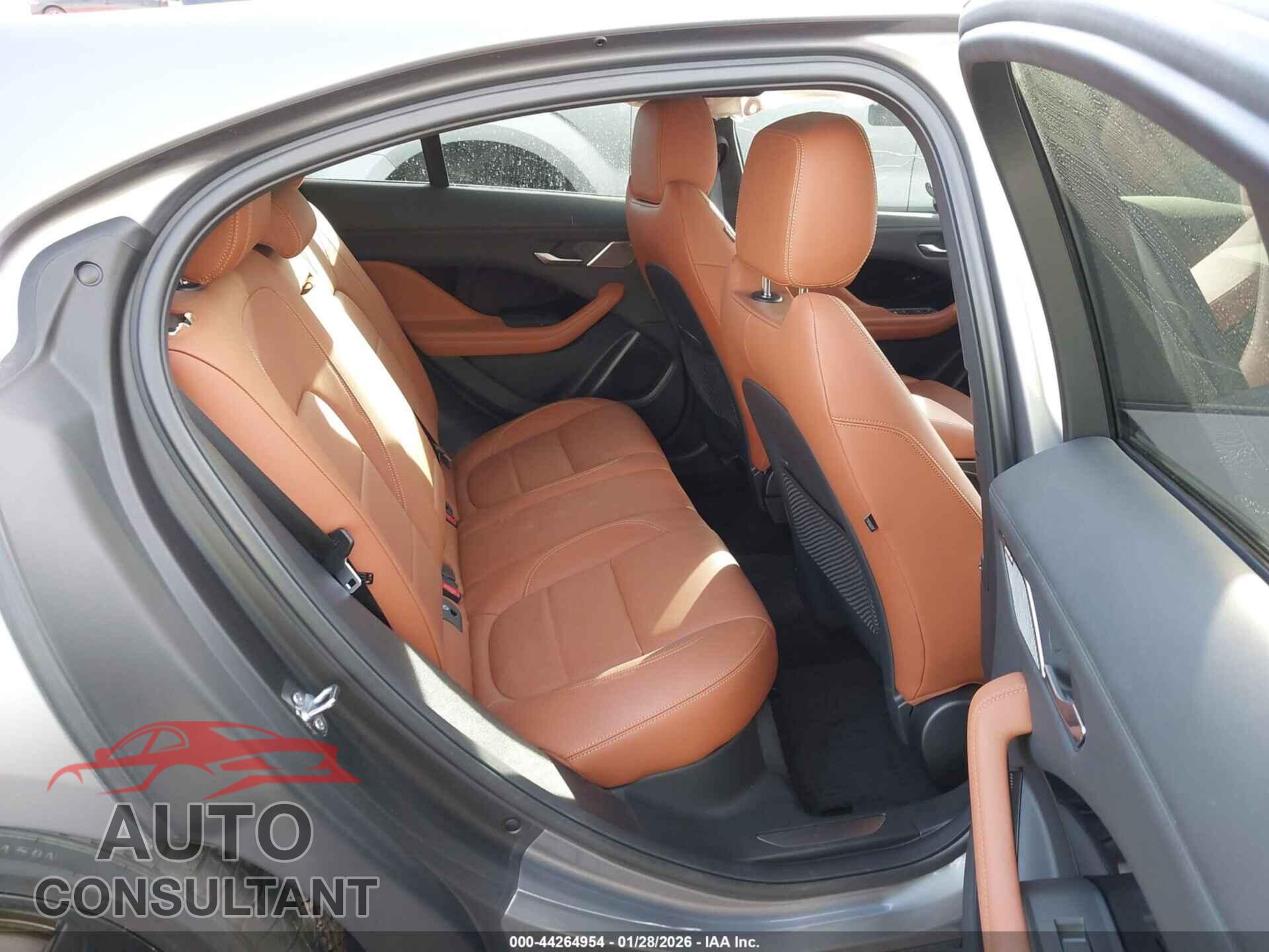JAGUAR I-PACE 2024 - SADHM2S10R1631772