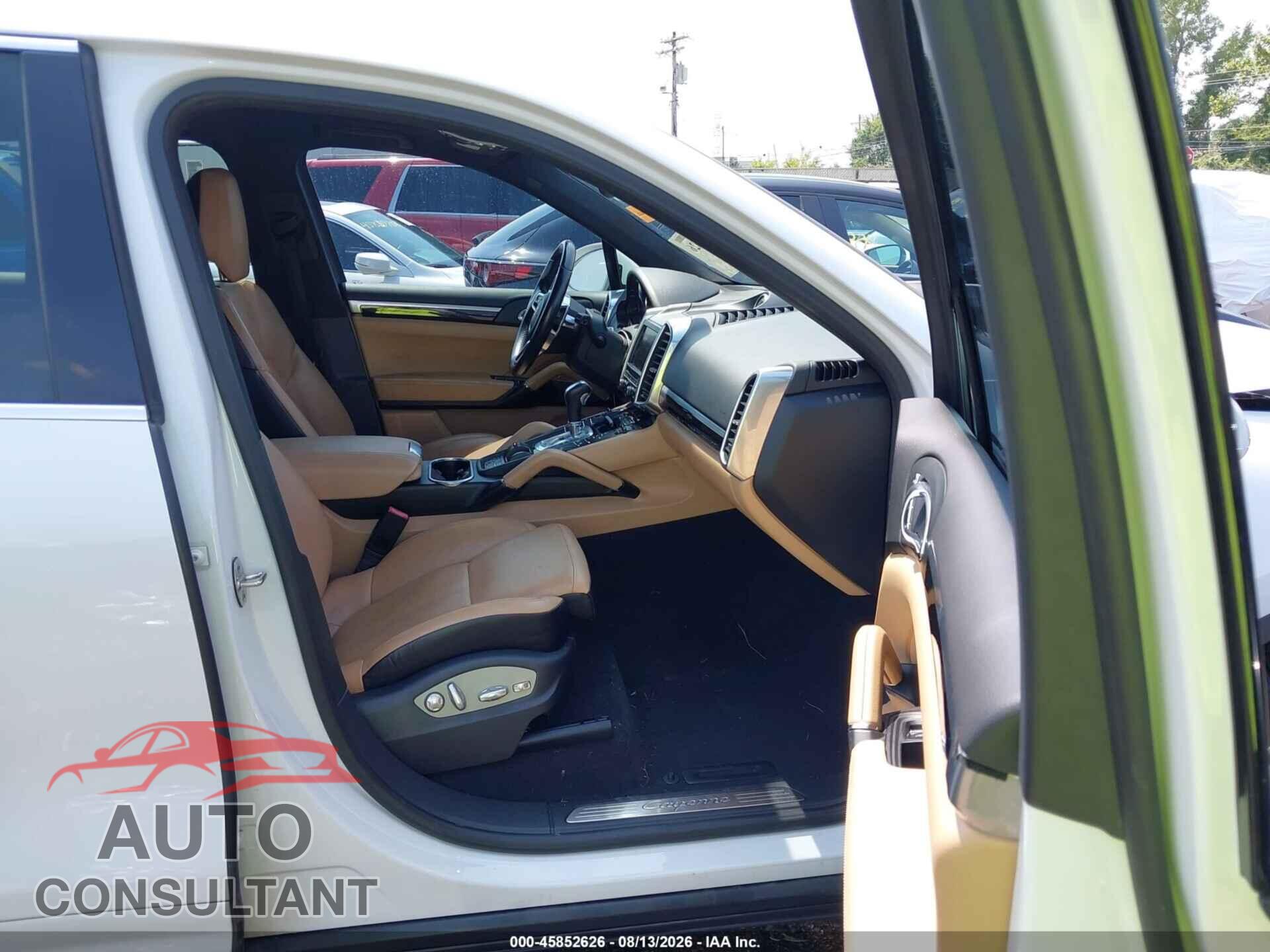 PORSCHE CAYENNE 2015 - WP1AF2A28FLA33302