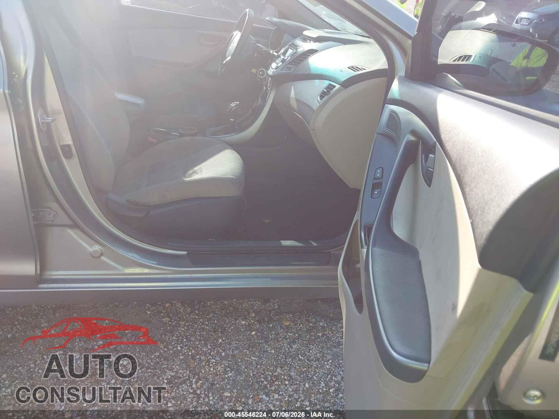 HYUNDAI ELANTRA 2014 - 5NPDH4AE8EH505693
