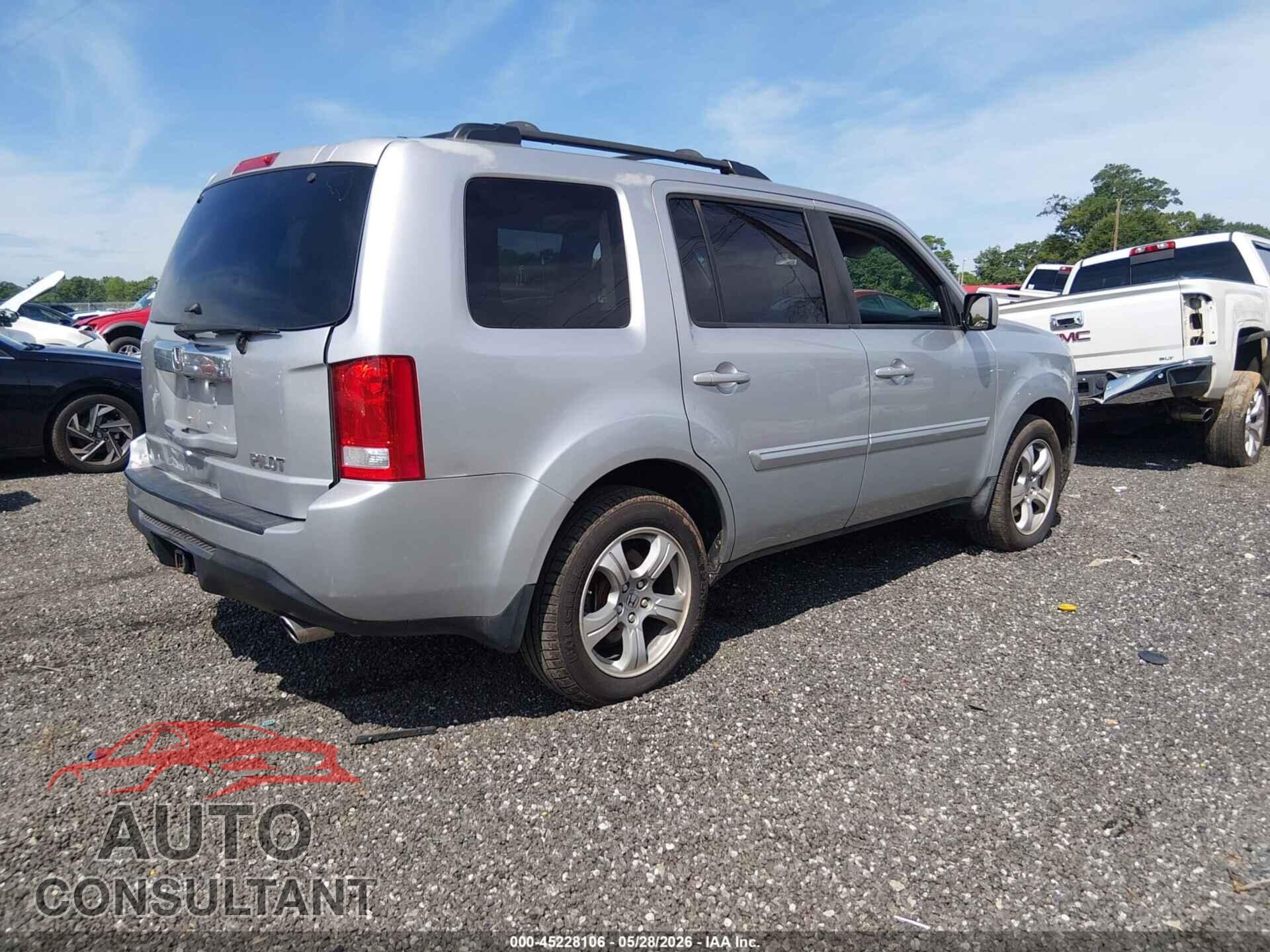 HONDA PILOT 2012 - 5FNYF3H79CB028681