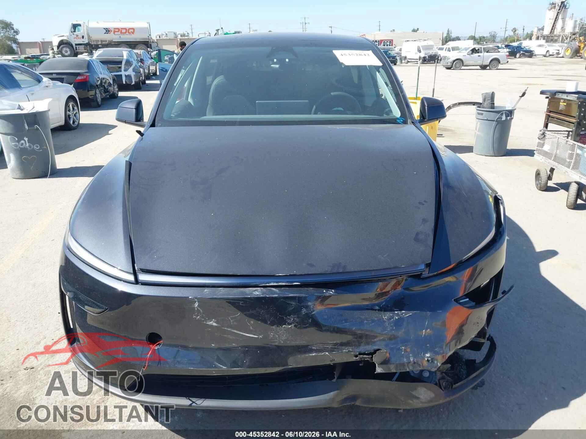 TESLA MODEL Y 2026 - 7SAYGDEDXTF439331
