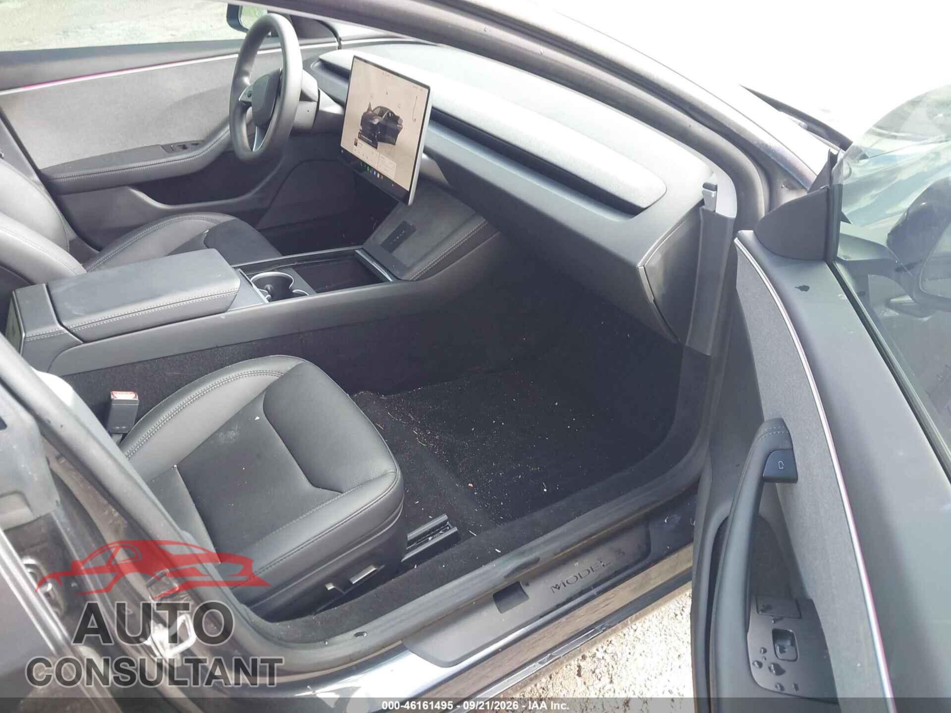 TESLA MODEL 3 2024 - 5YJ3E1EA7RF833685