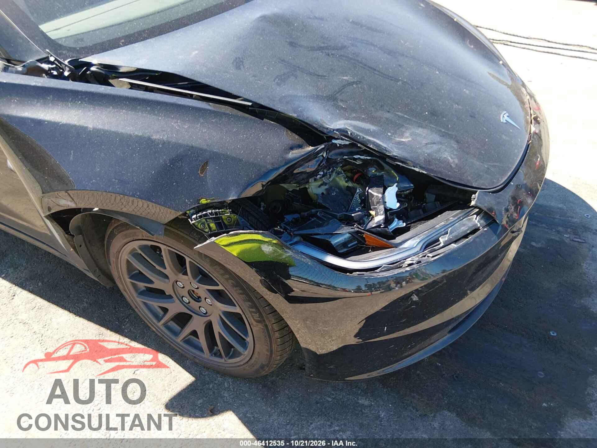 TESLA MODEL 3 2024 - 5YJ3E1EB2RF767538