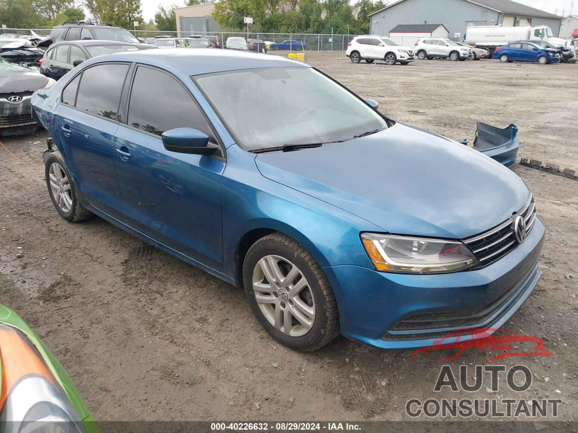 VOLKSWAGEN JETTA 2018 - 3VW2B7AJ4JM208784