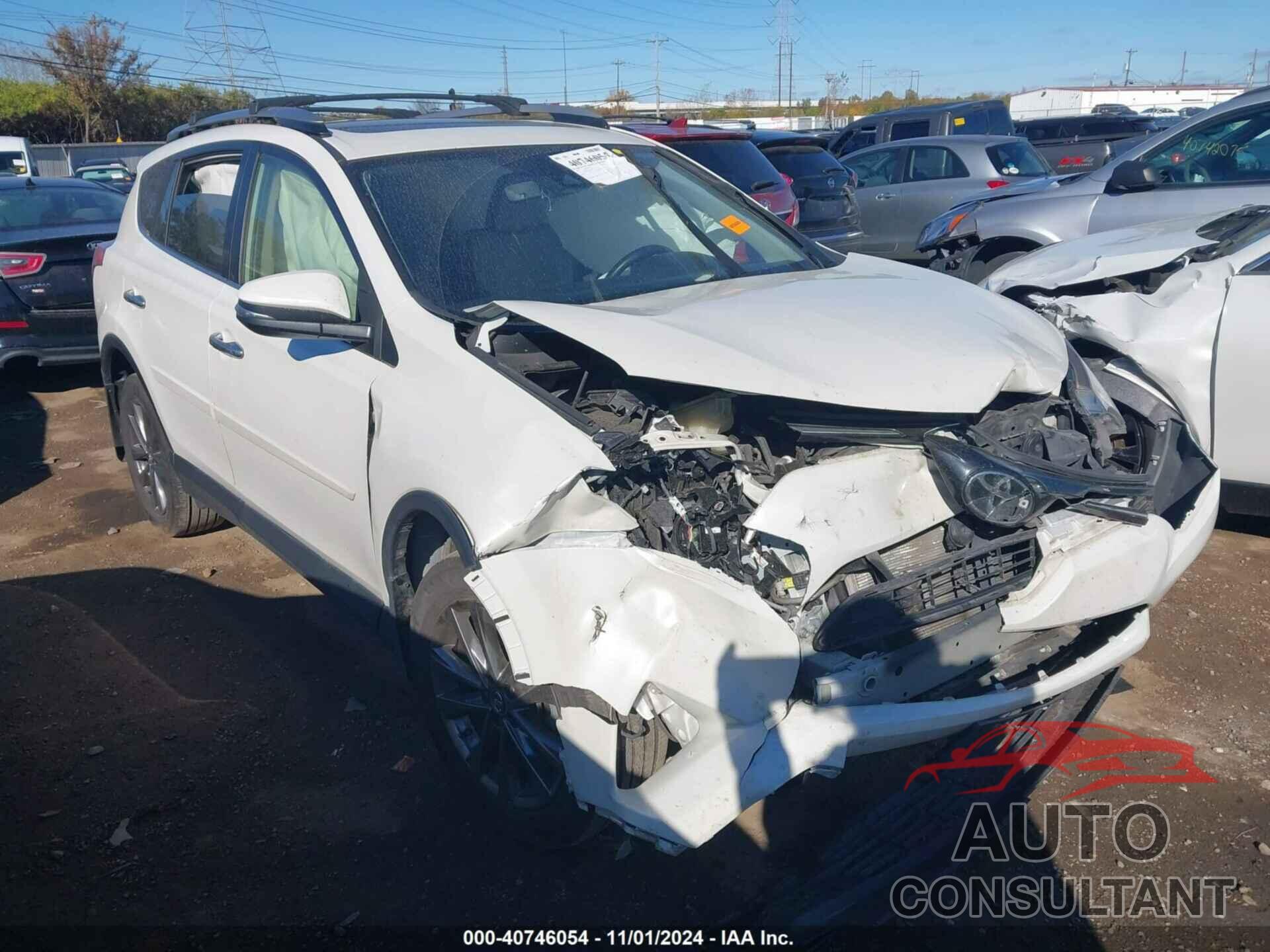 TOYOTA RAV4 2018 - JTMDFREV0JJ201577