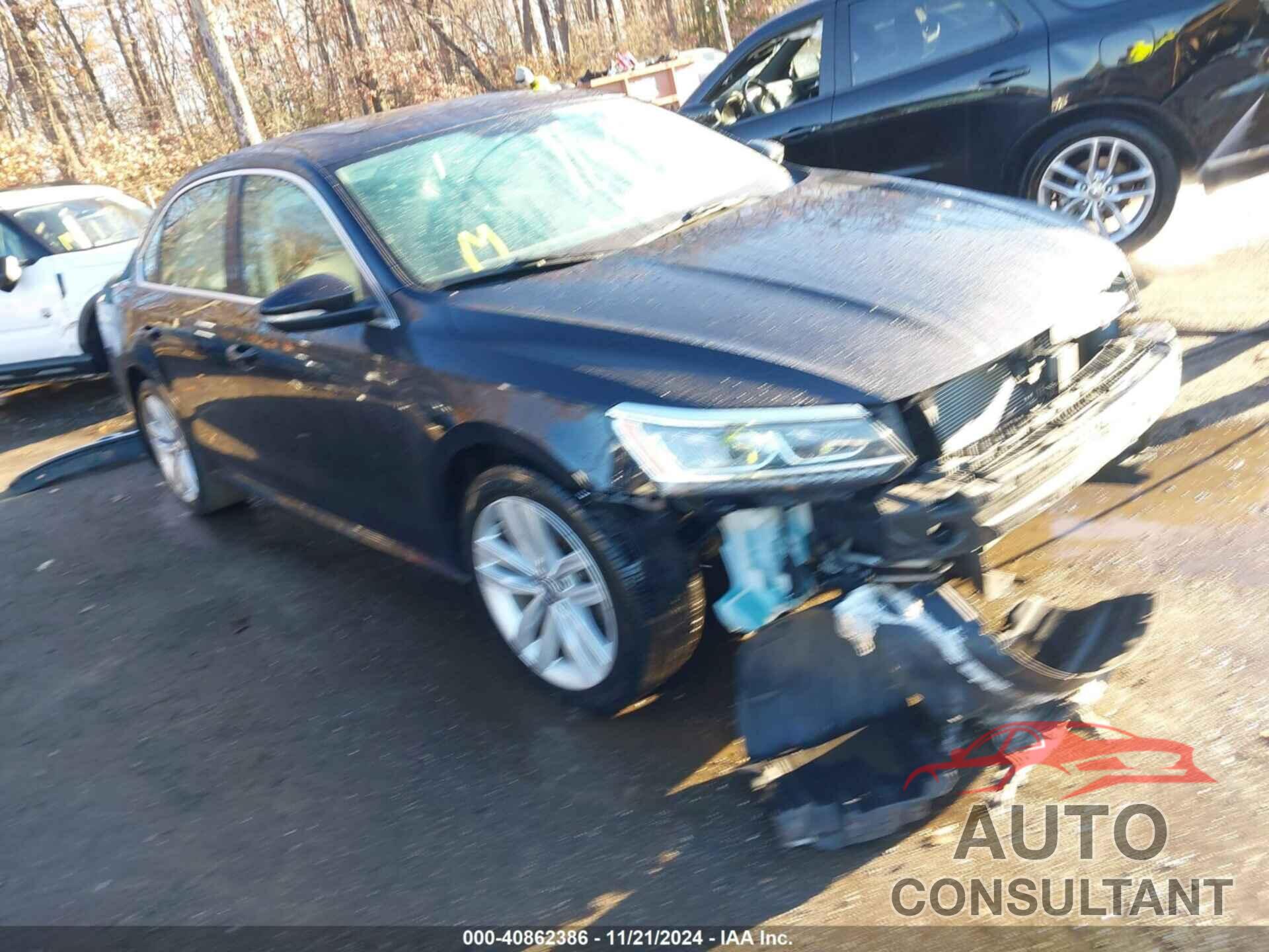 VOLKSWAGEN PASSAT 2018 - 1VWBA7A38JC018802