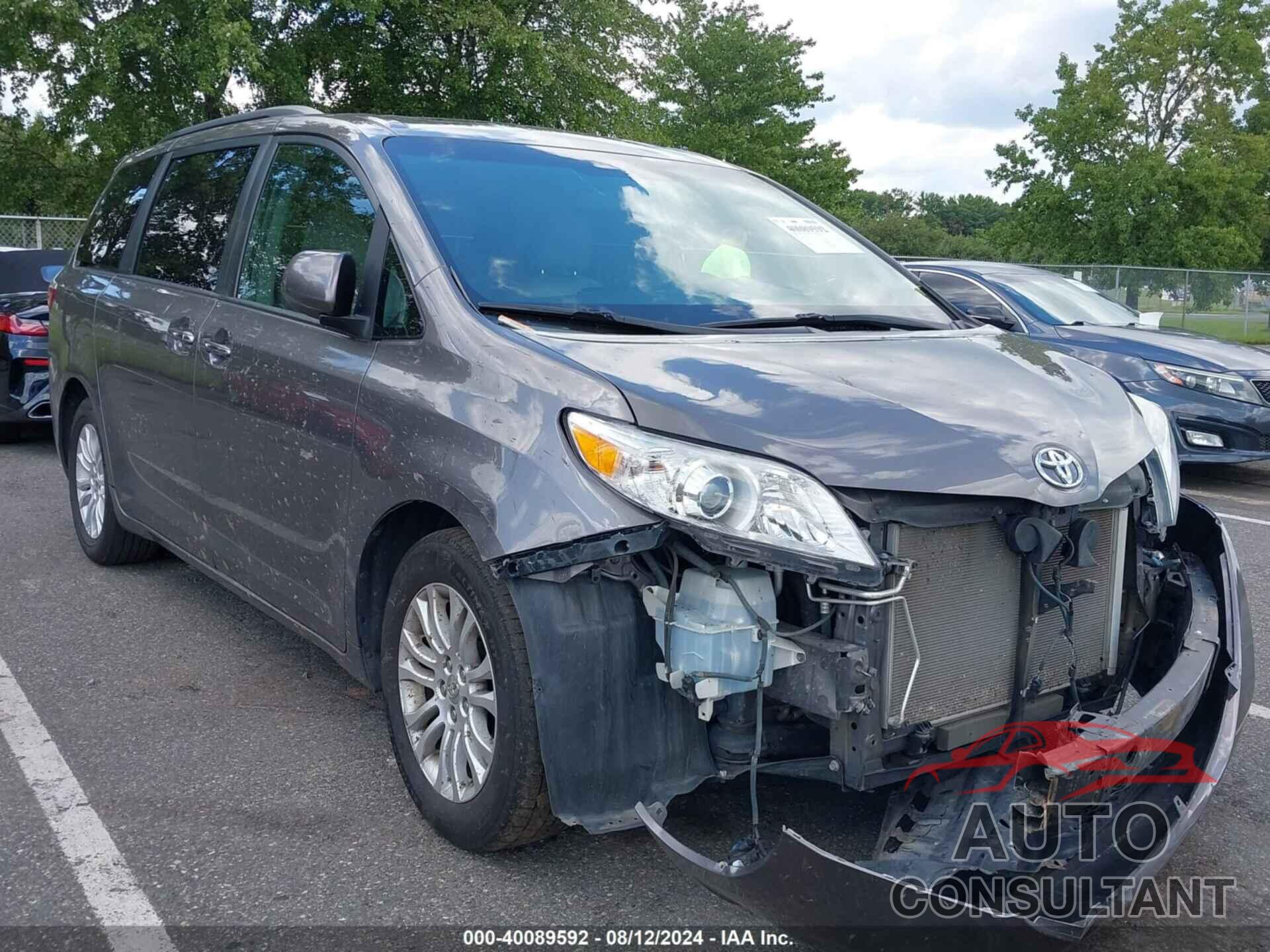 TOYOTA SIENNA 2015 - 5TDYK3DC0FS613440