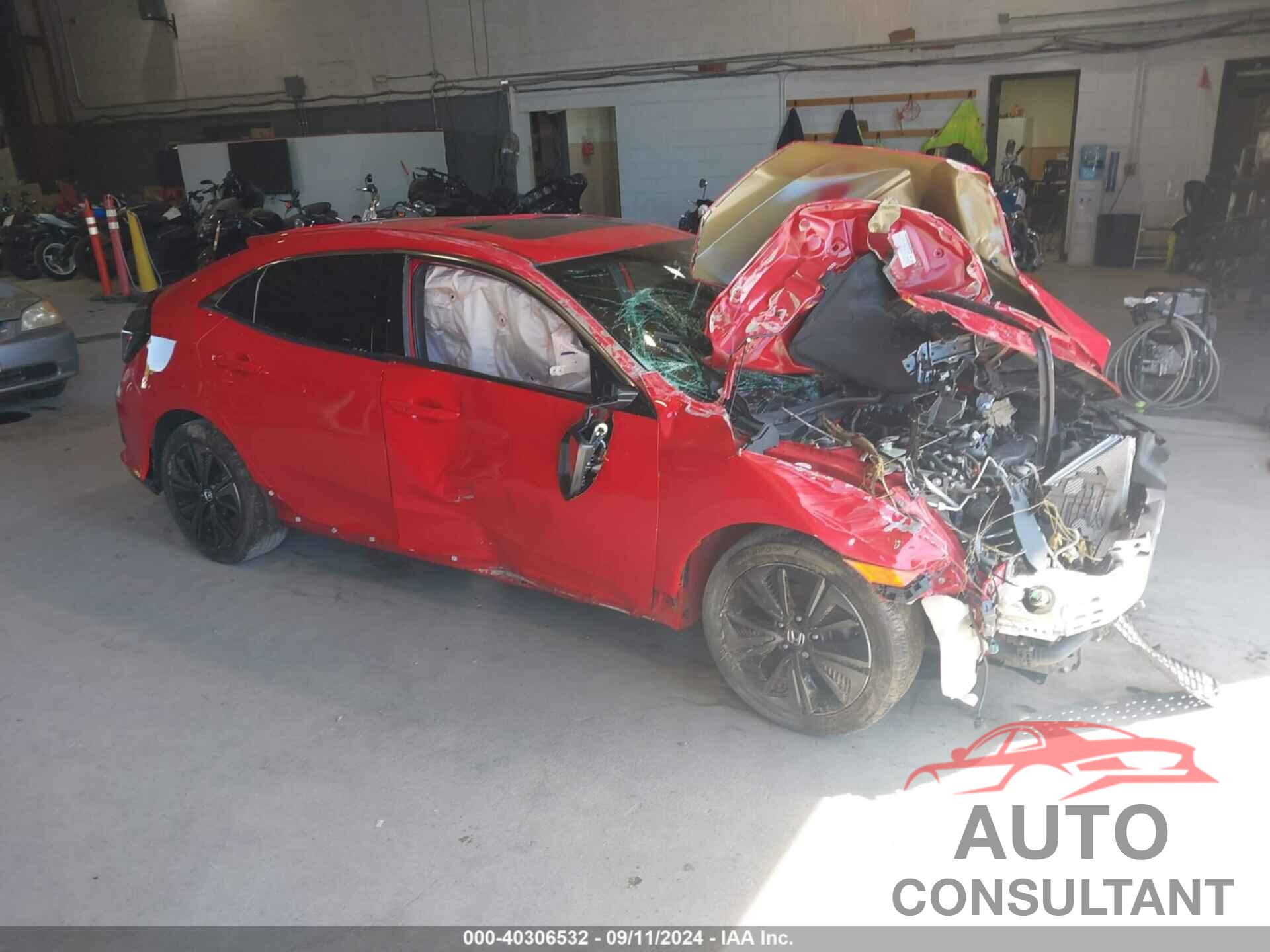 HONDA CIVIC 2018 - SHHFK7H54JU424876