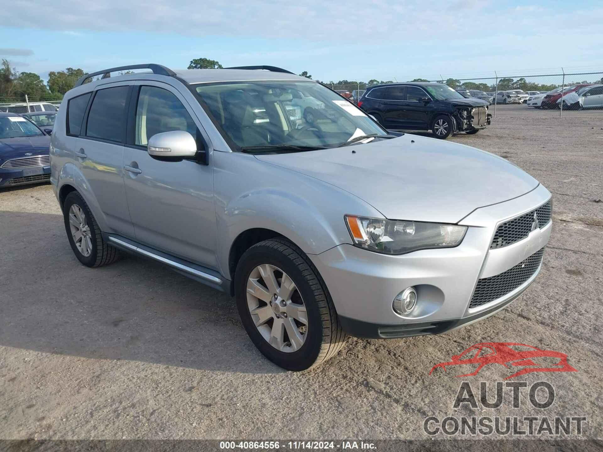 MITSUBISHI OUTLANDER 2013 - JA4JT3AW1DU019682