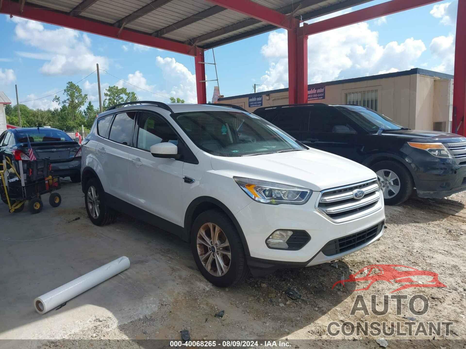 FORD ESCAPE 2018 - 1FMCU0HD0JUC74748