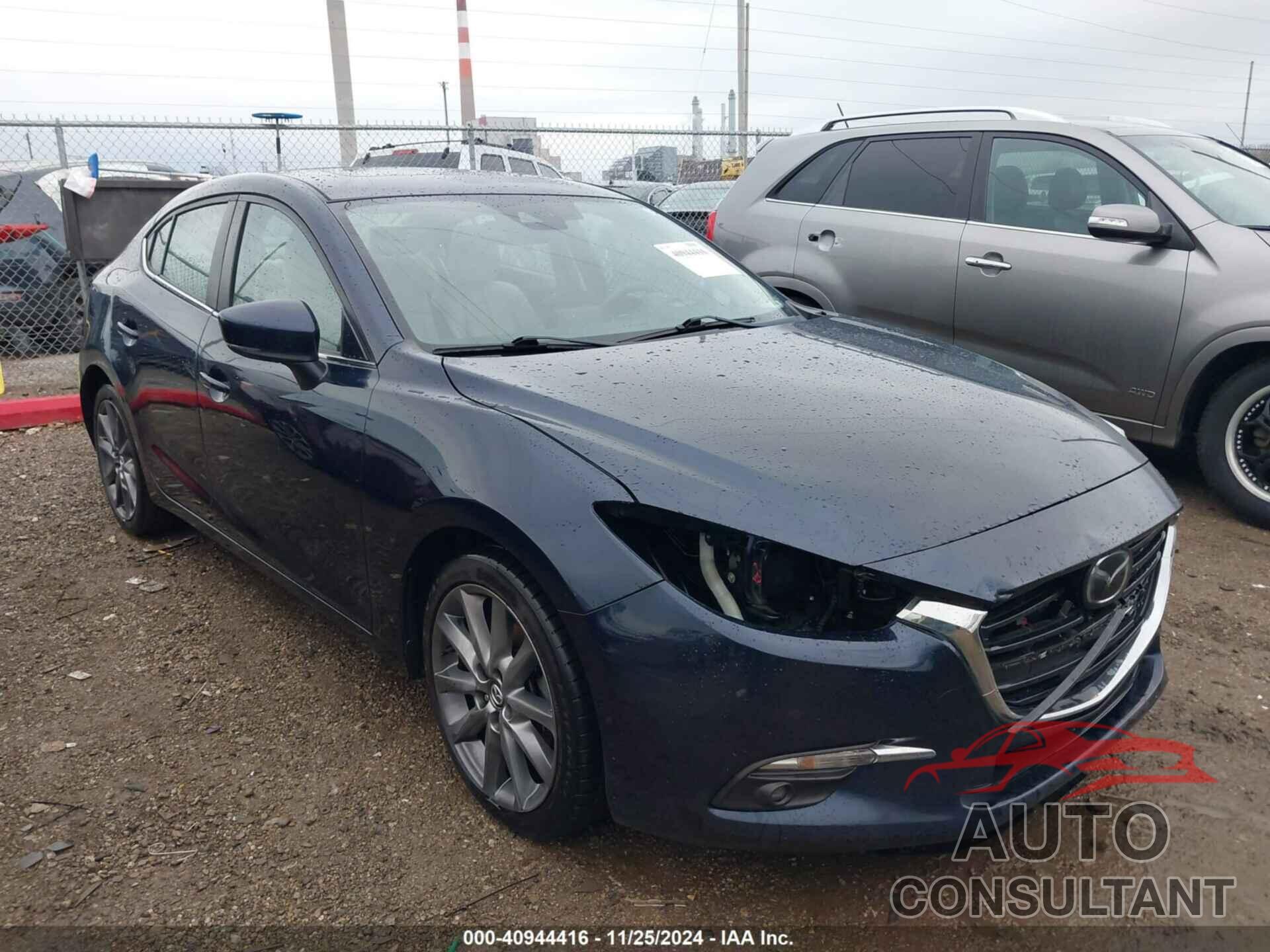 MAZDA MAZDA3 2018 - 3MZBN1W37JM196726