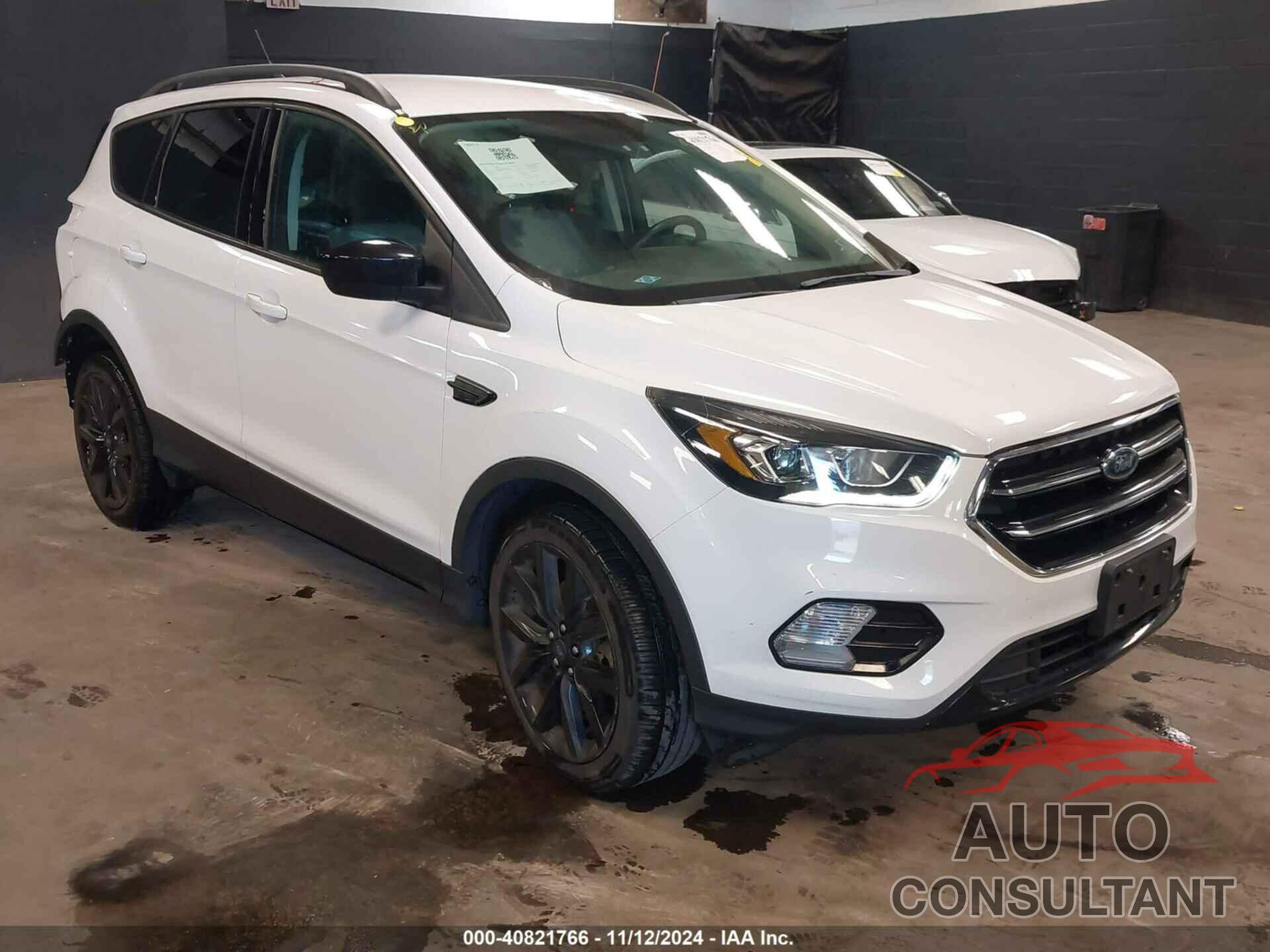 FORD ESCAPE 2018 - 1FMCU9GD4JUC43654