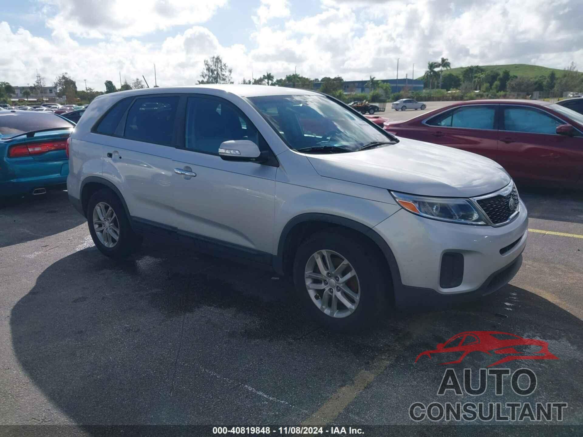 KIA SORENTO 2014 - 5XYKT3A65EG467677