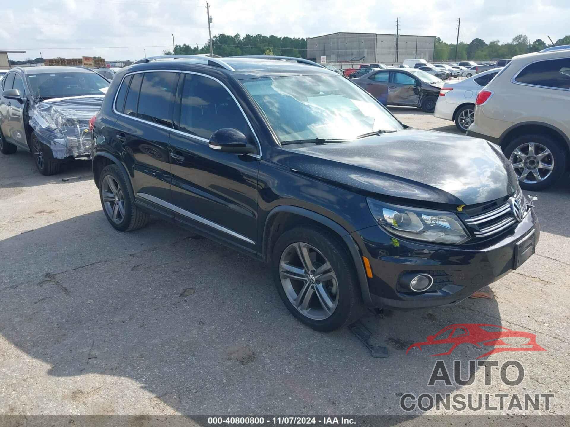 VOLKSWAGEN TIGUAN 2017 - WVGTV7AX7HW507100