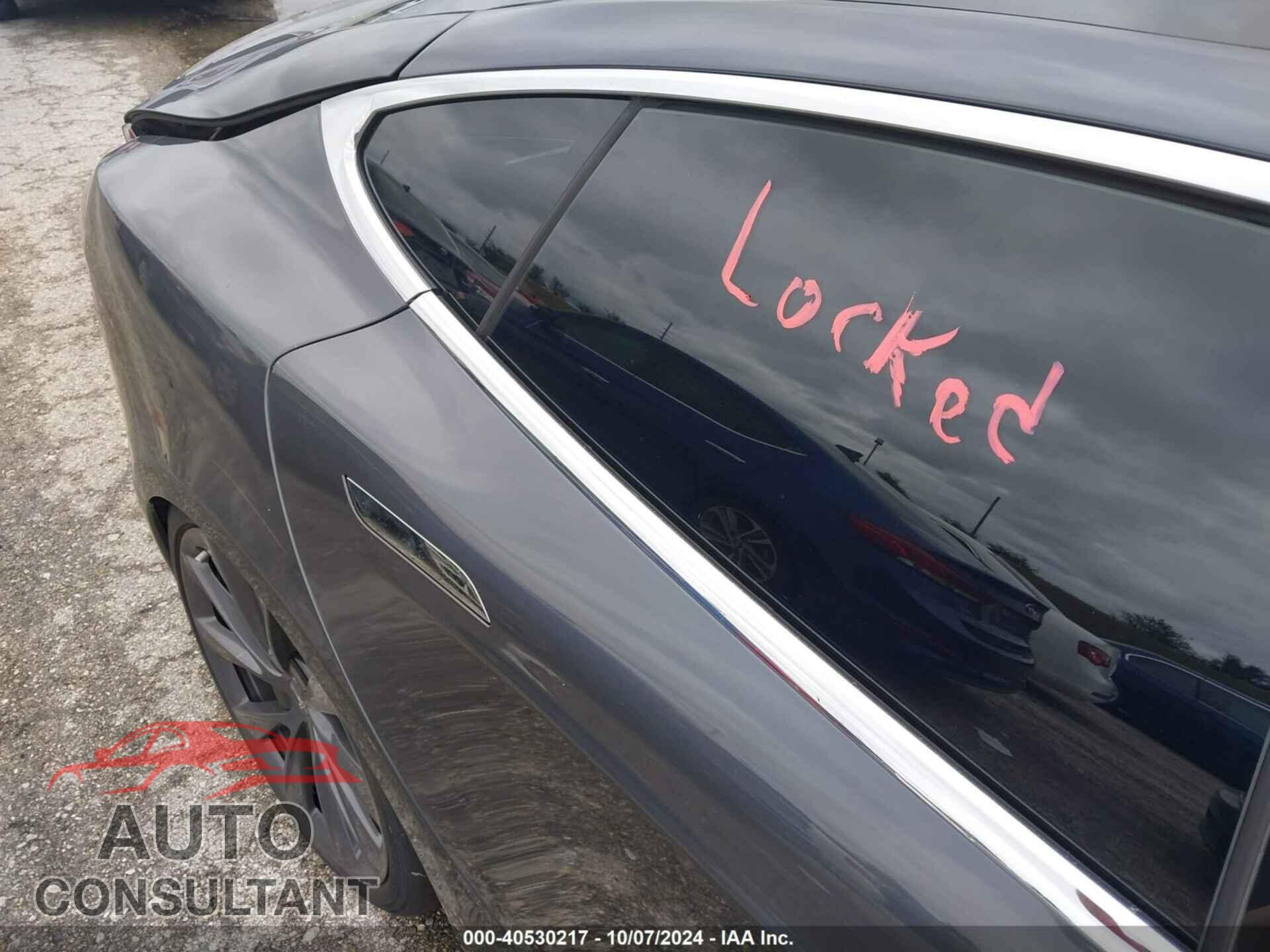 TESLA MODEL S 2020 - 5YJSA1E20LF411104